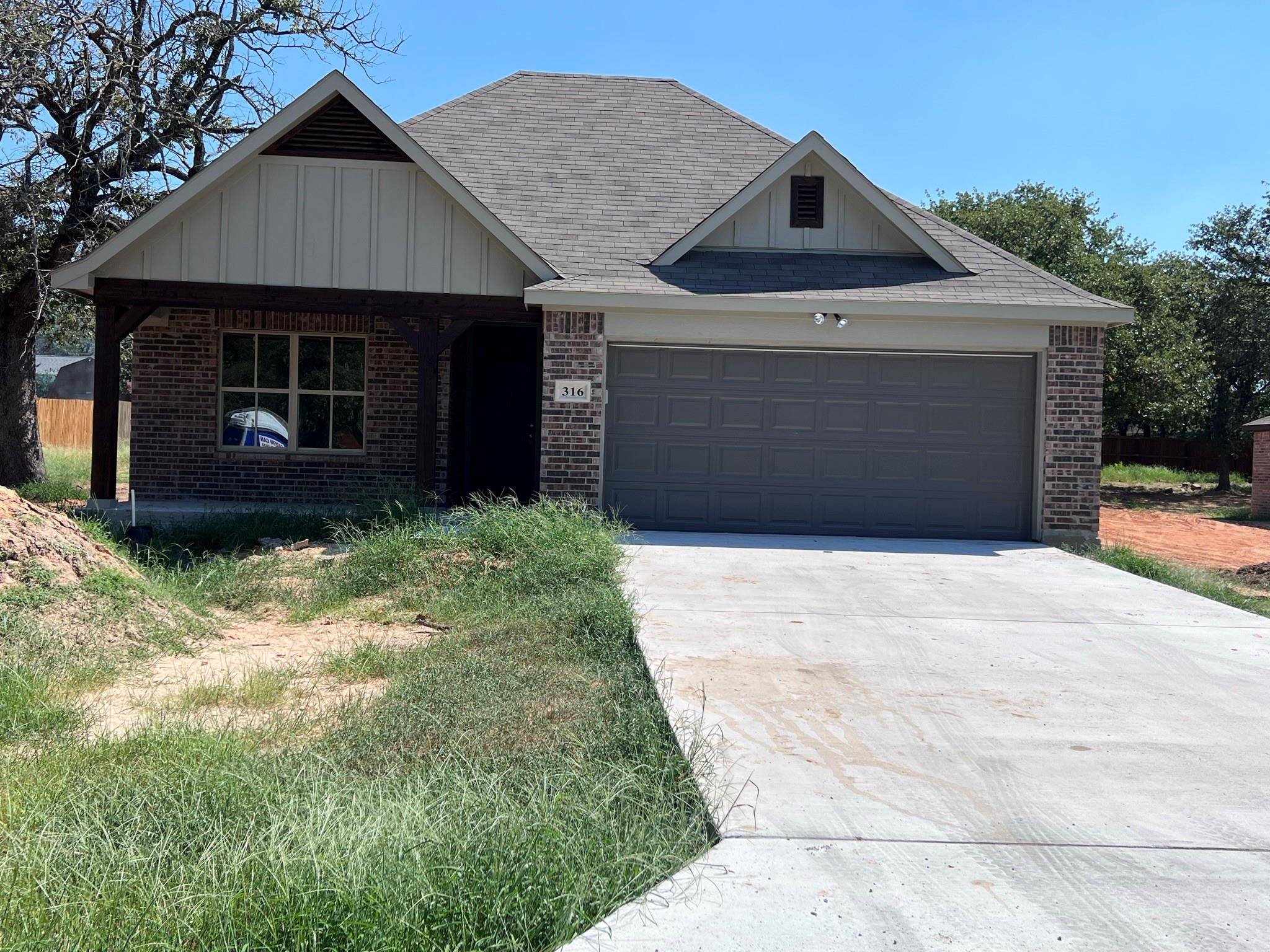 Azle, TX 76020,316 Maplewood Street