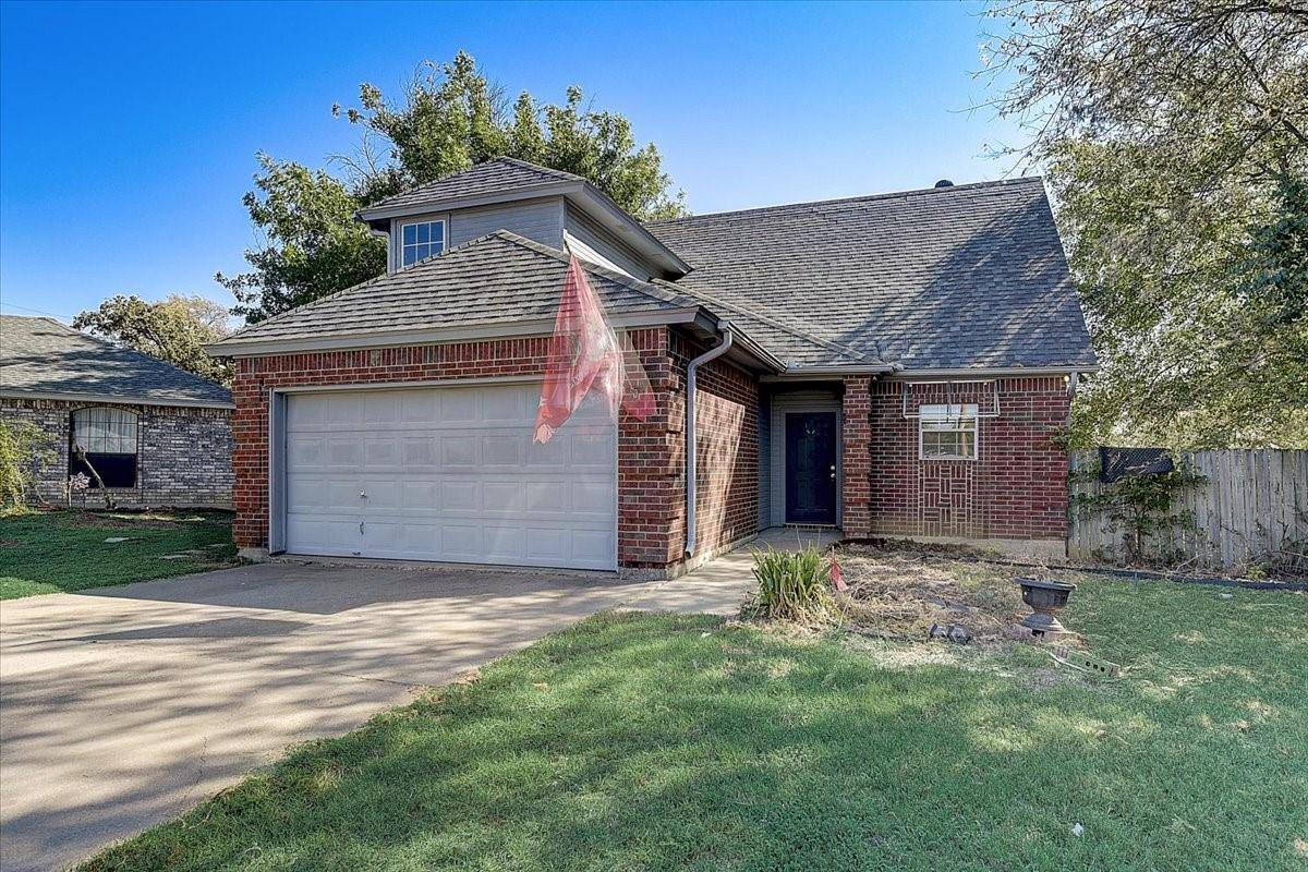 Fort Worth, TX 76112,5187 Meadow Court