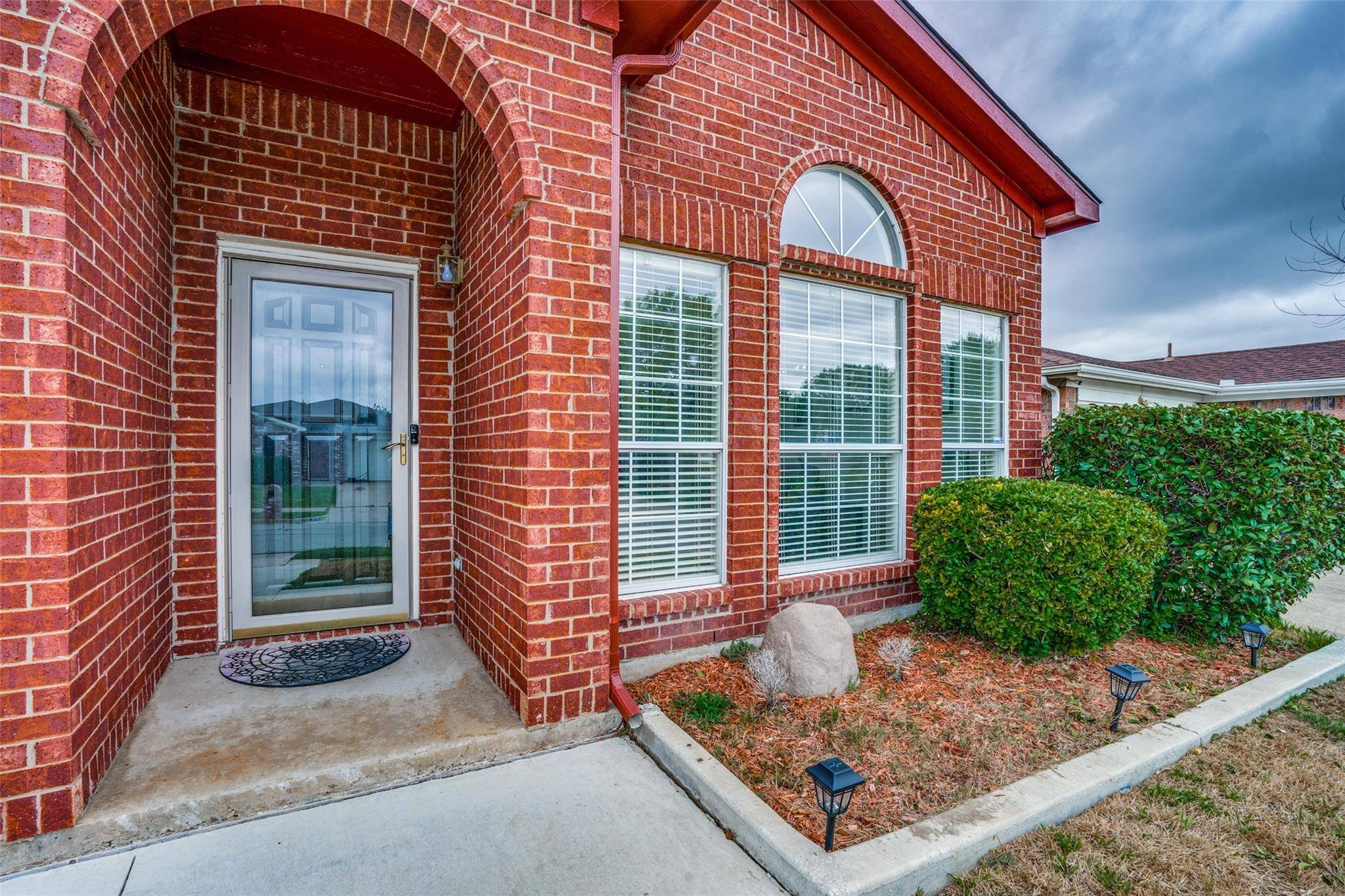 Arlington, TX 76018,415 Sea Rim Drive