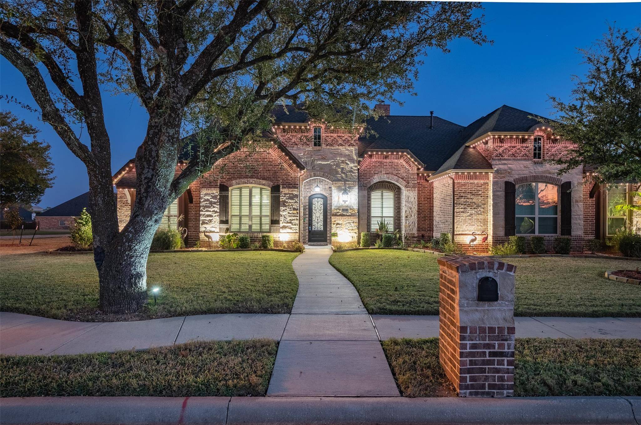 Waxahachie, TX 75165,118 Ocotillo Drive