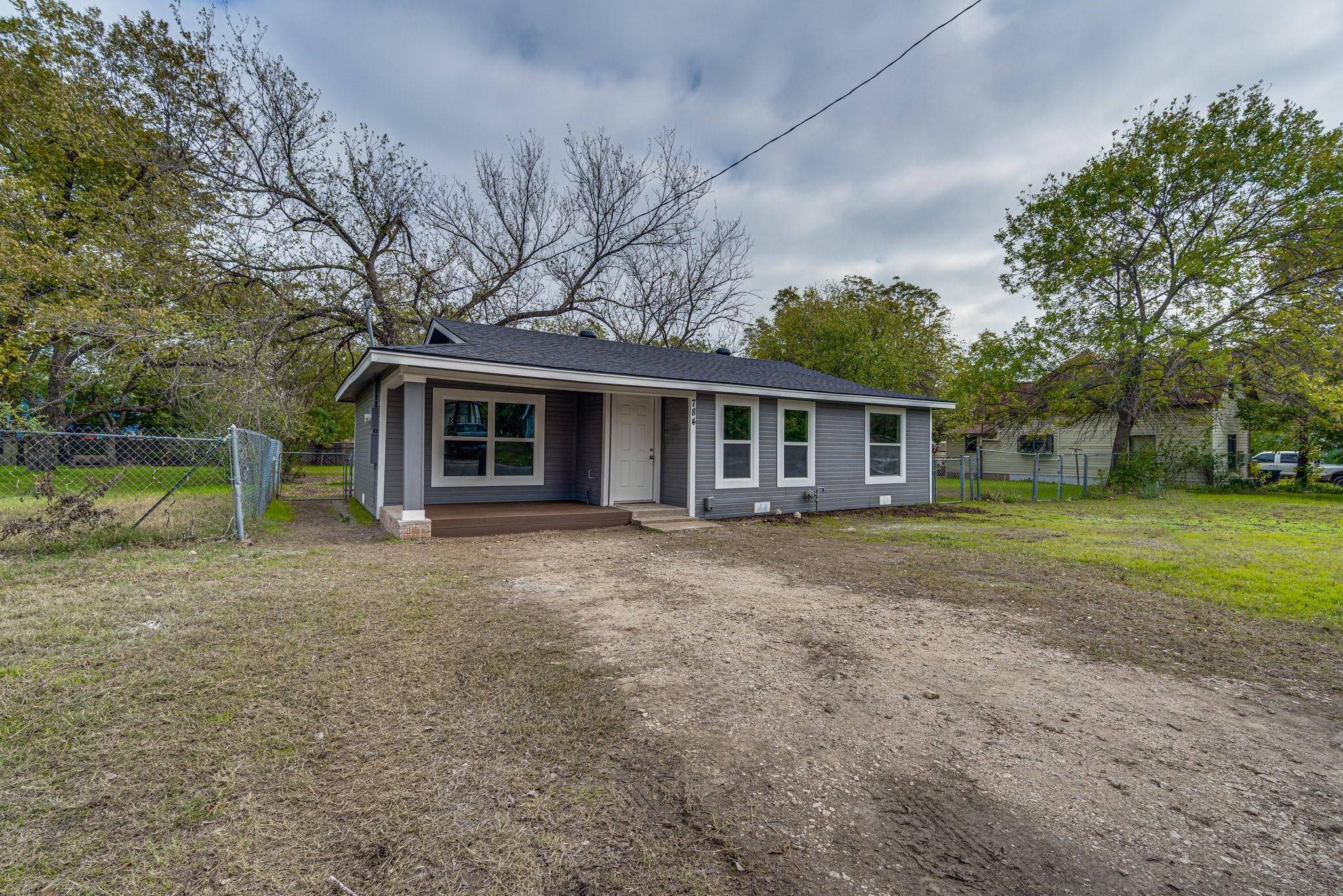 Cleburne, TX 76031,784 Chase Avenue