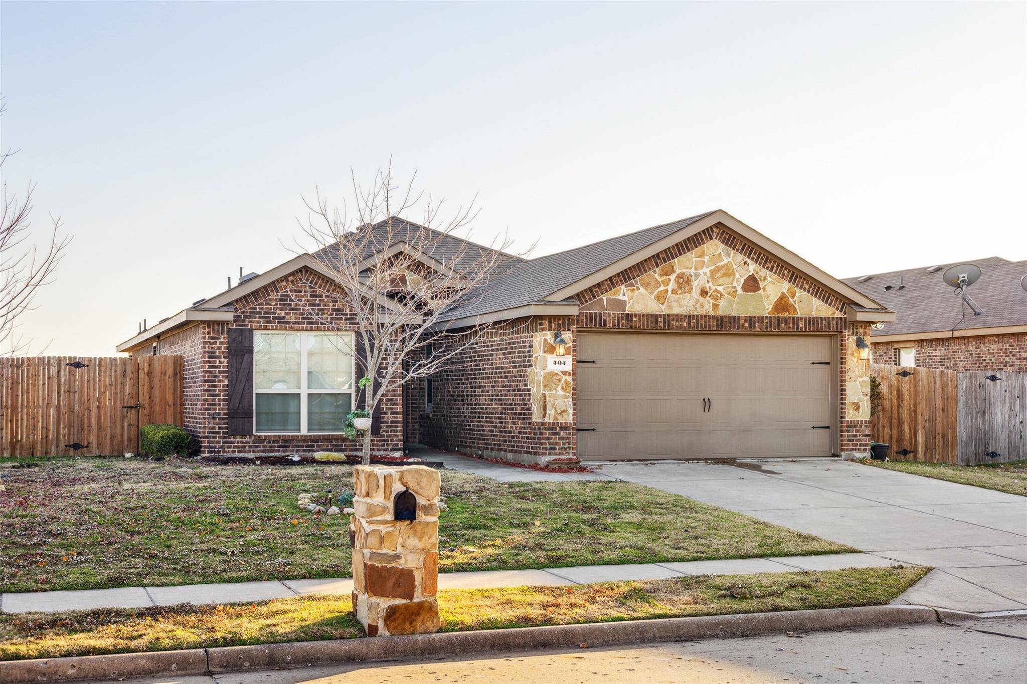 Anna, TX 75409,404 Elm Grove