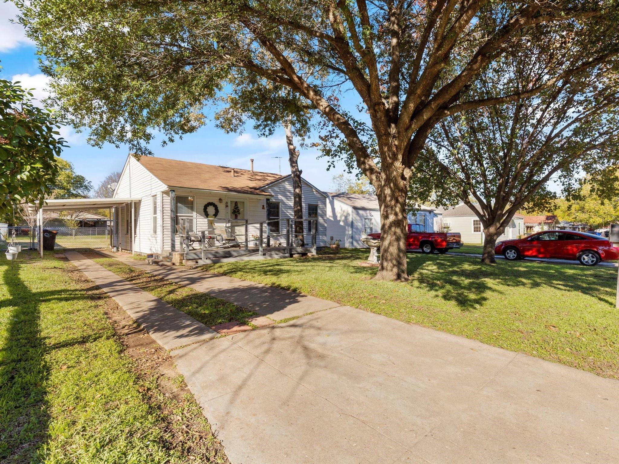 Cleburne, TX 76033,416 Turner Street