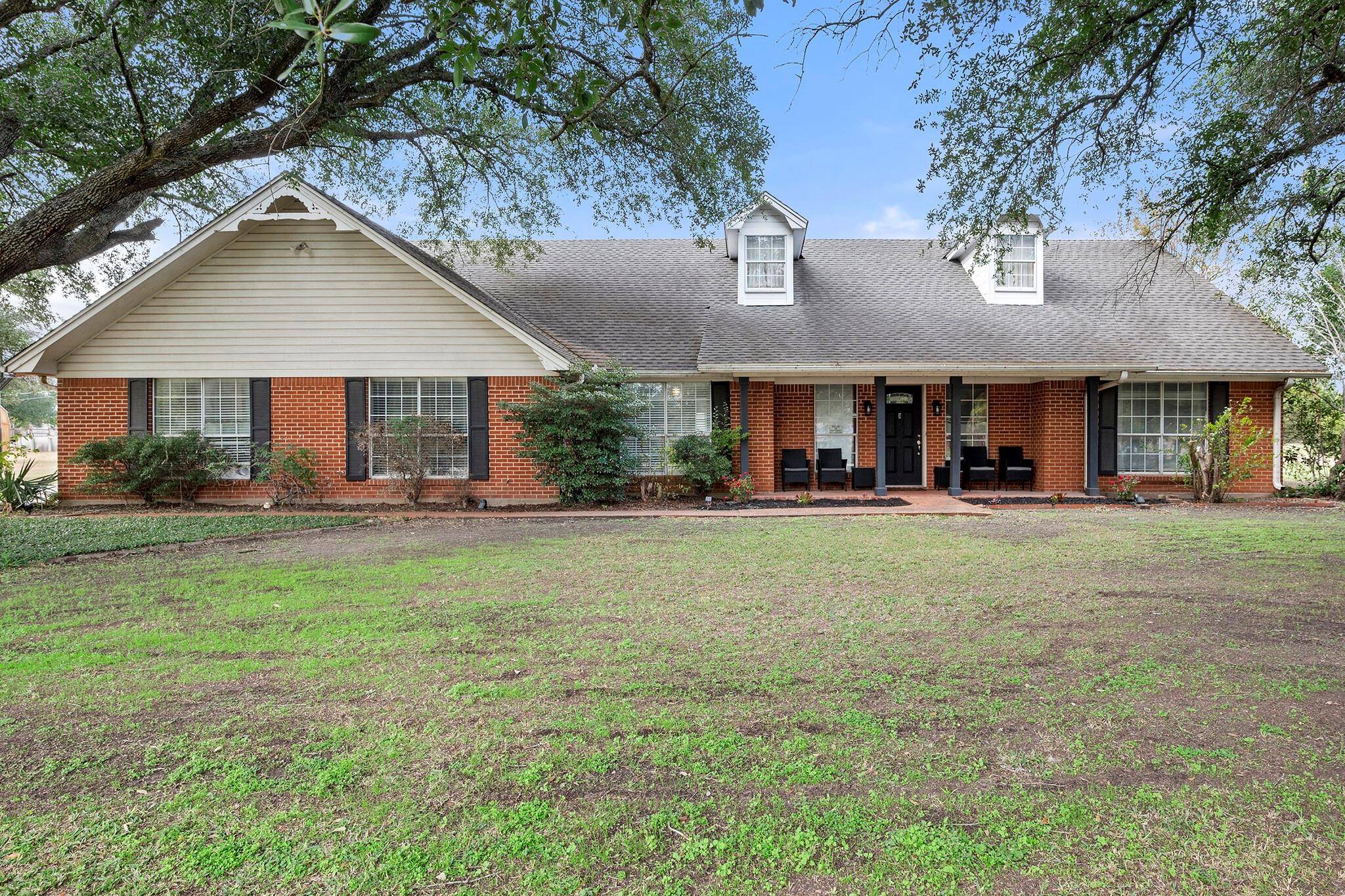 Fairfield, TX 75840,169 Lakeshore Drive