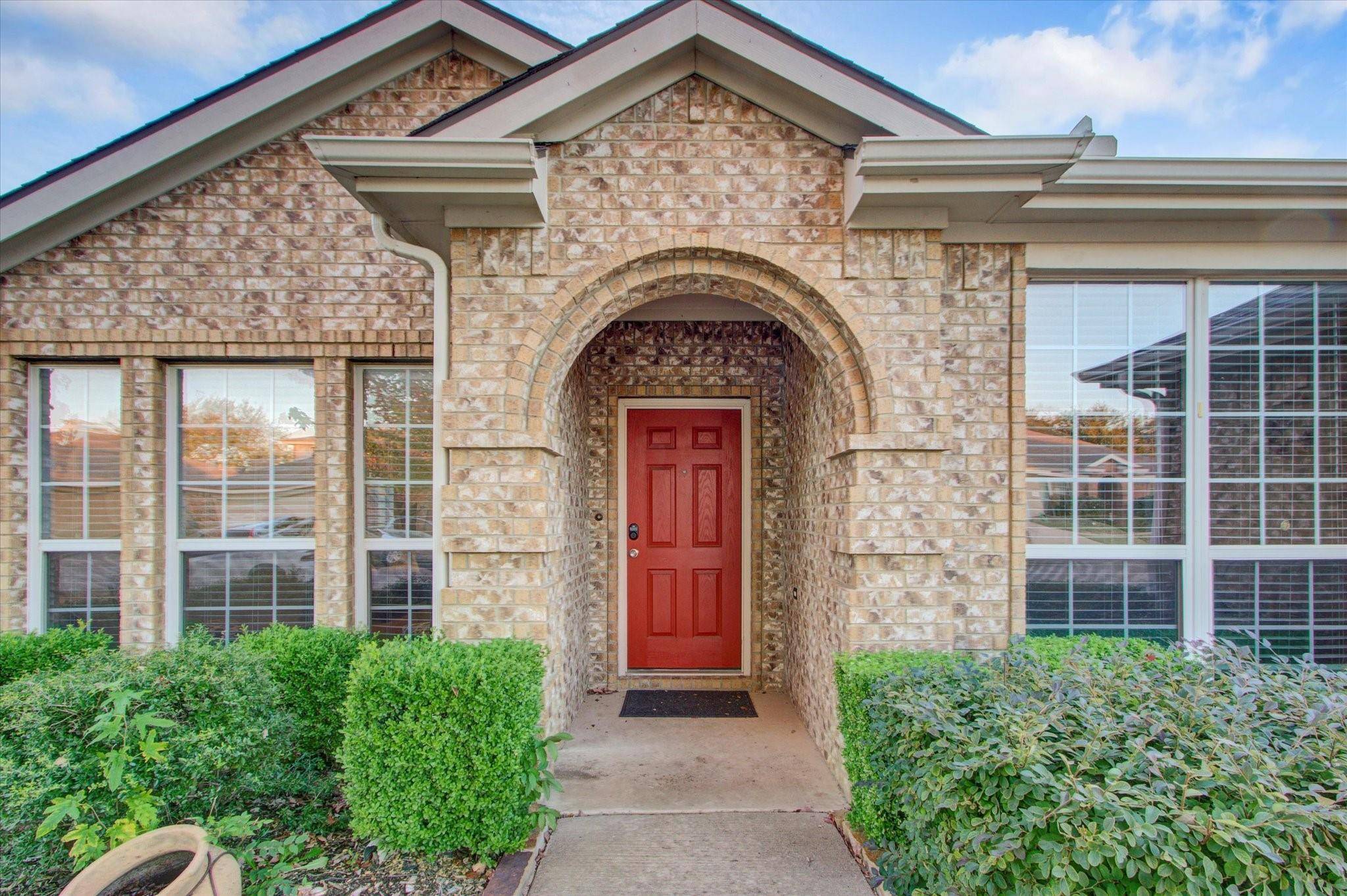 Wylie, TX 75098,327 Highland Valley Court