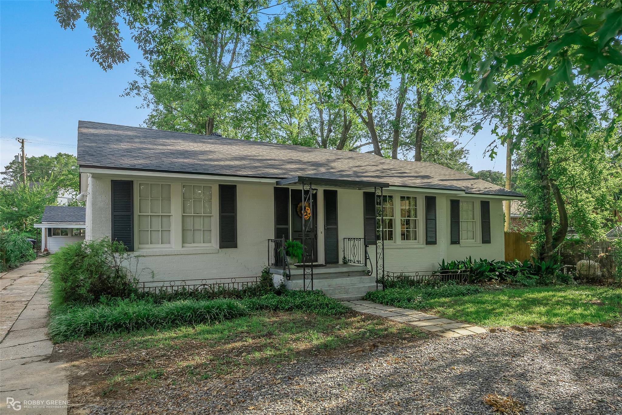 Shreveport, LA 71106,559 College Lane