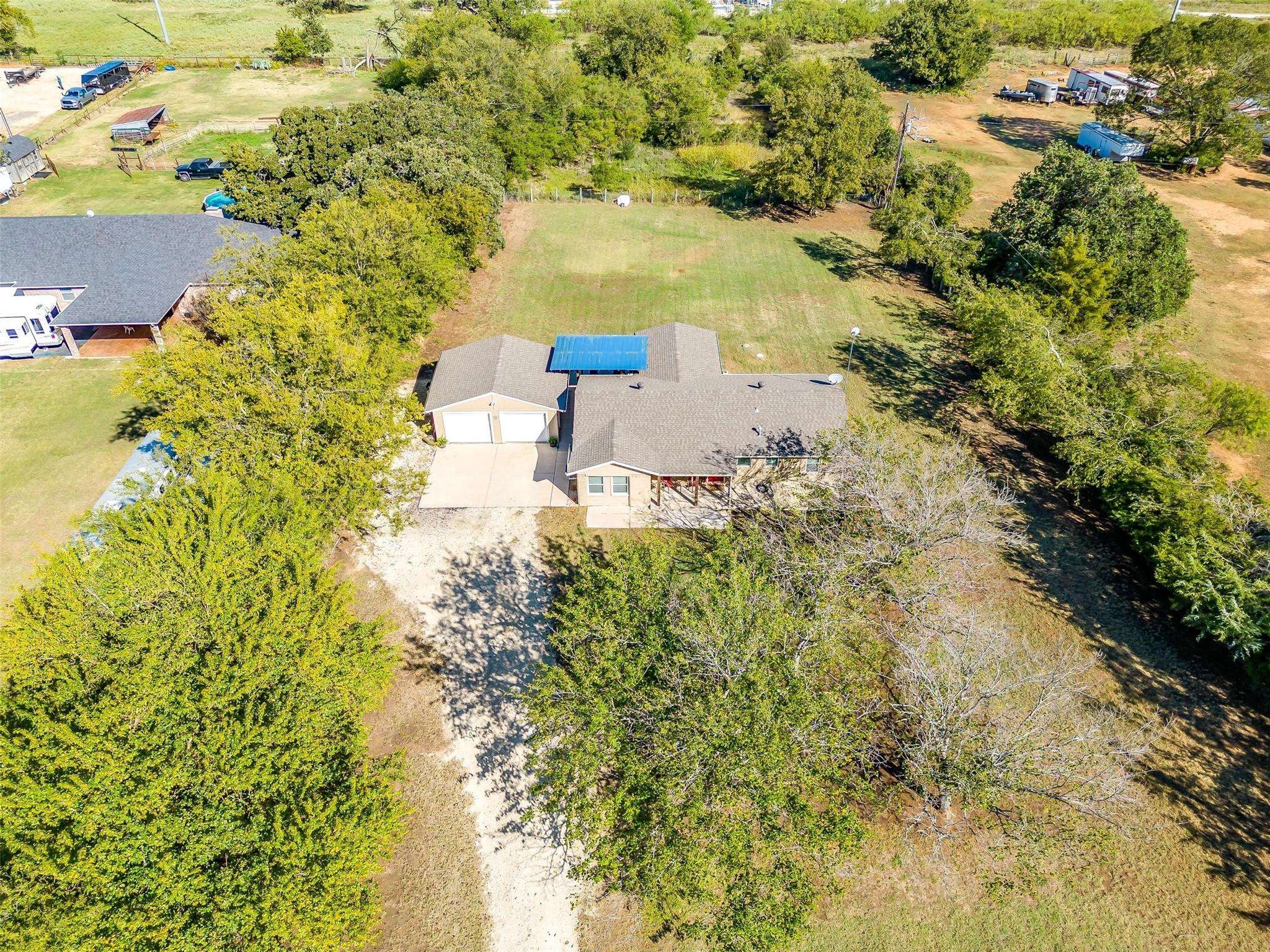 Joshua, TX 76058,916 Oak Lane Drive