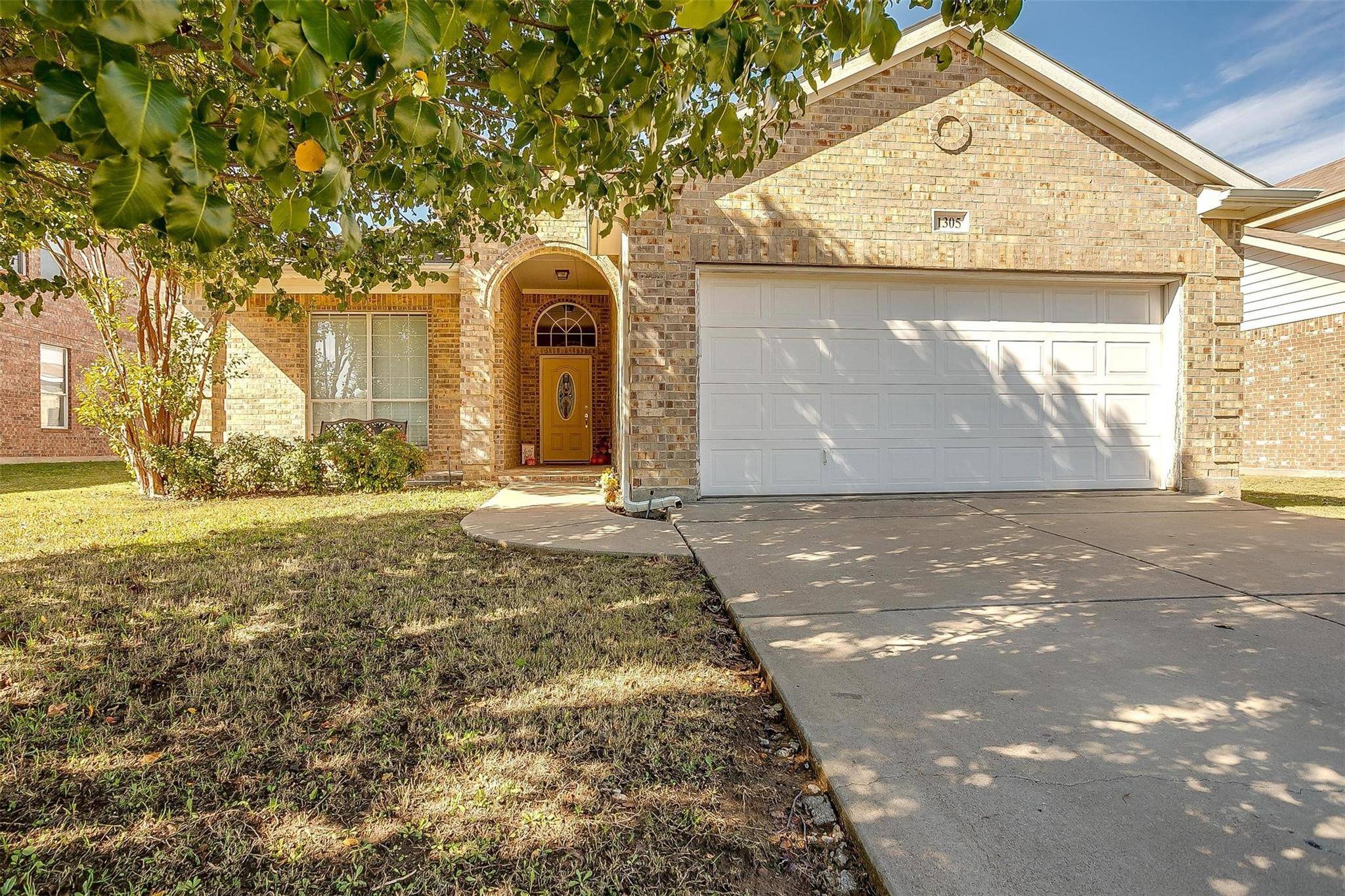 Burleson, TX 76028,1305 Spanish Moss Drive