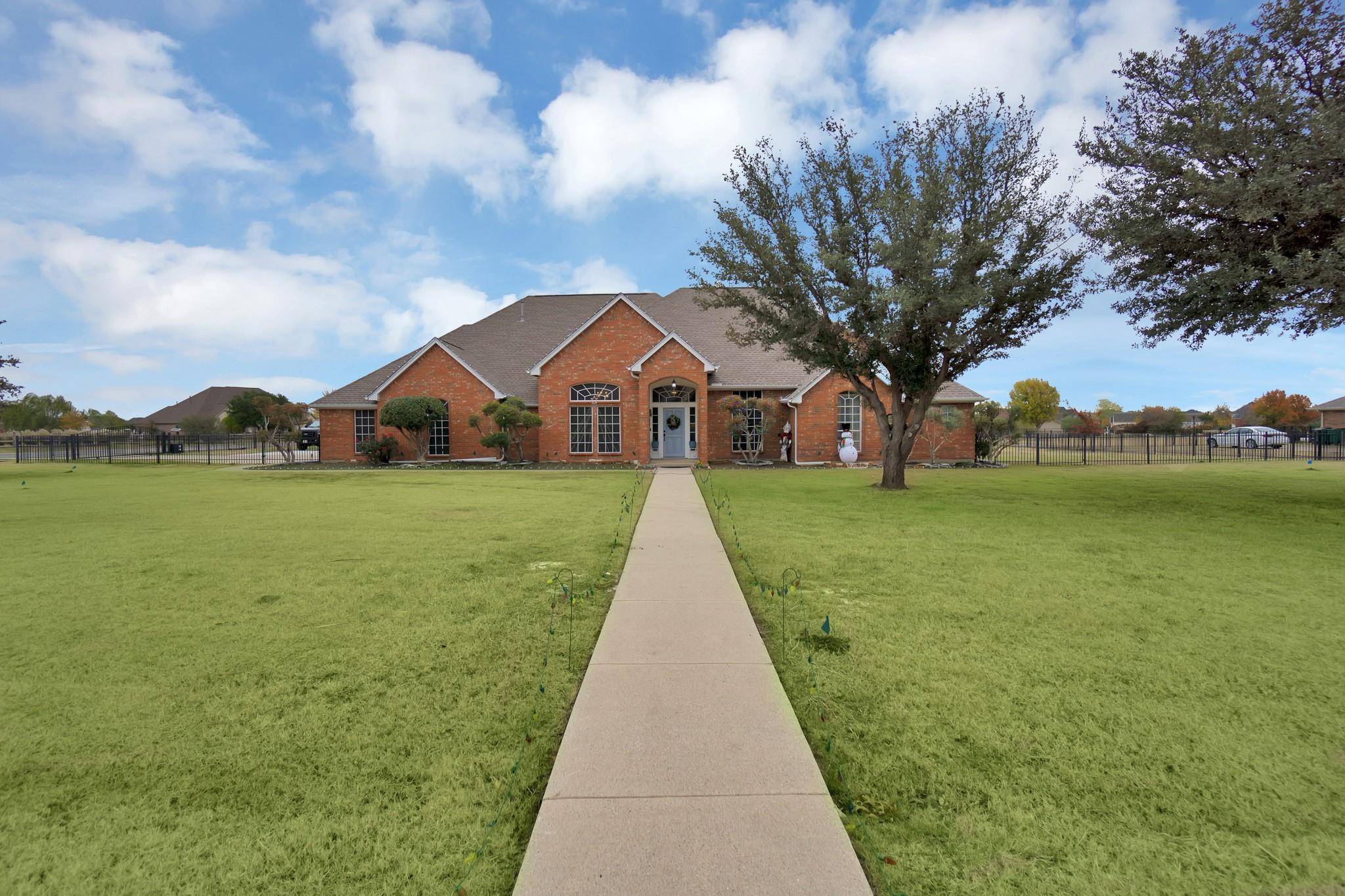 Haslet, TX 76052,948 Chalk Hill Lane