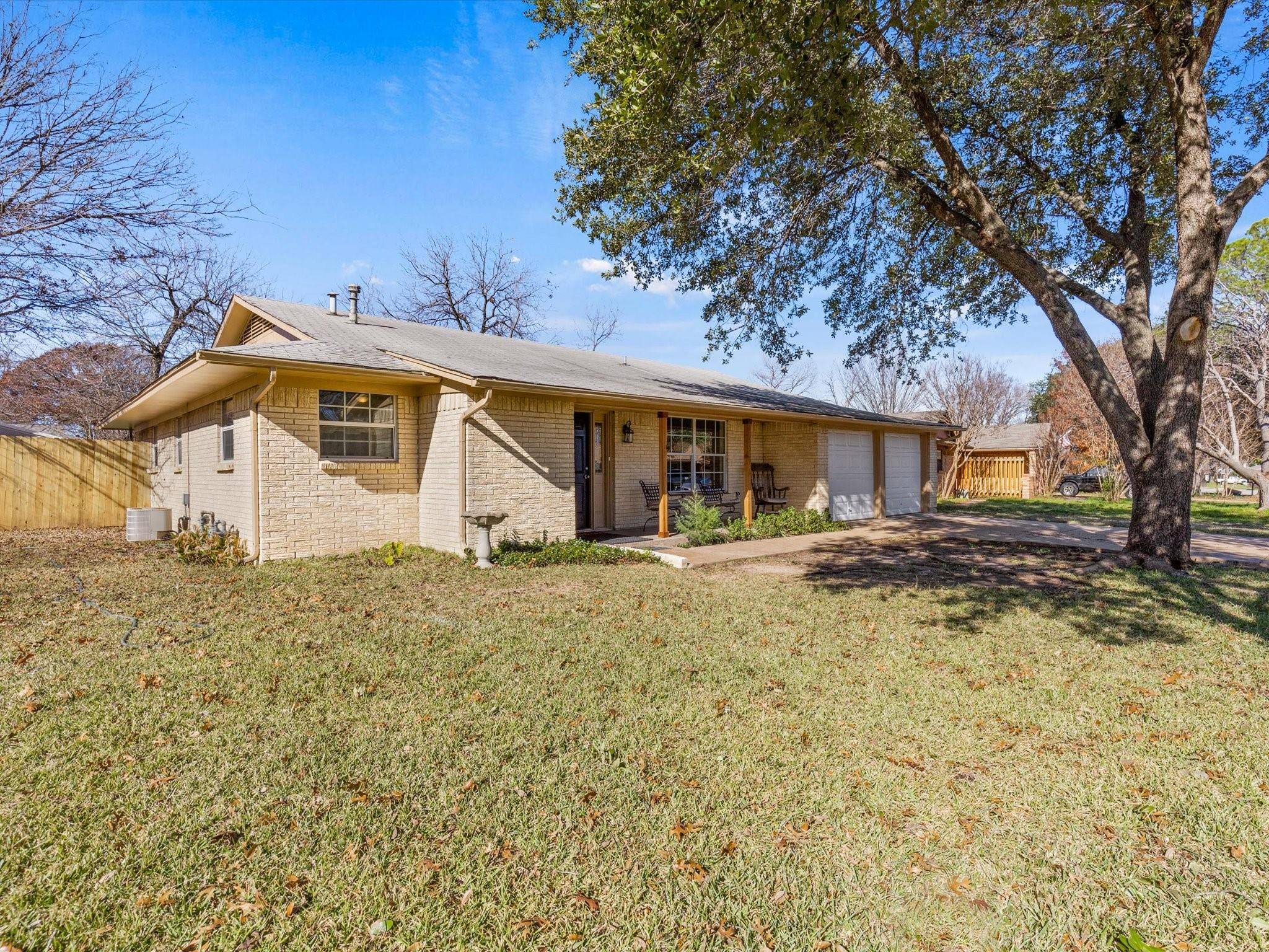 Benbrook, TX 76126,1206 Cozby Street E