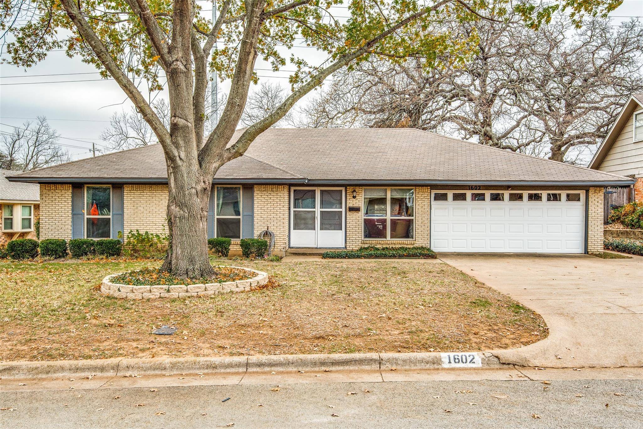 Arlington, TX 76013,1602 Tulip Drive