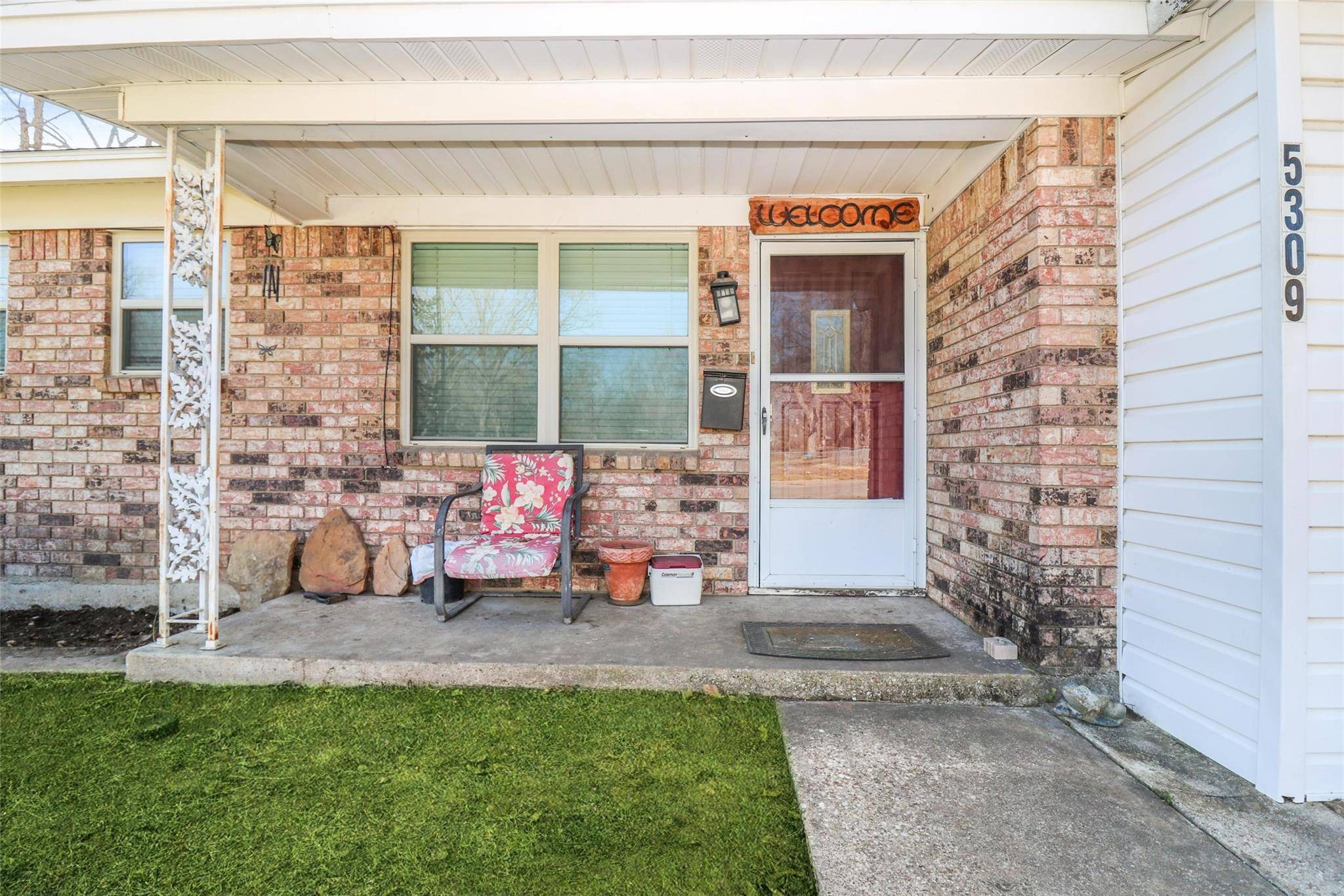 River Oaks, TX 76114,5309 Stanford Avenue