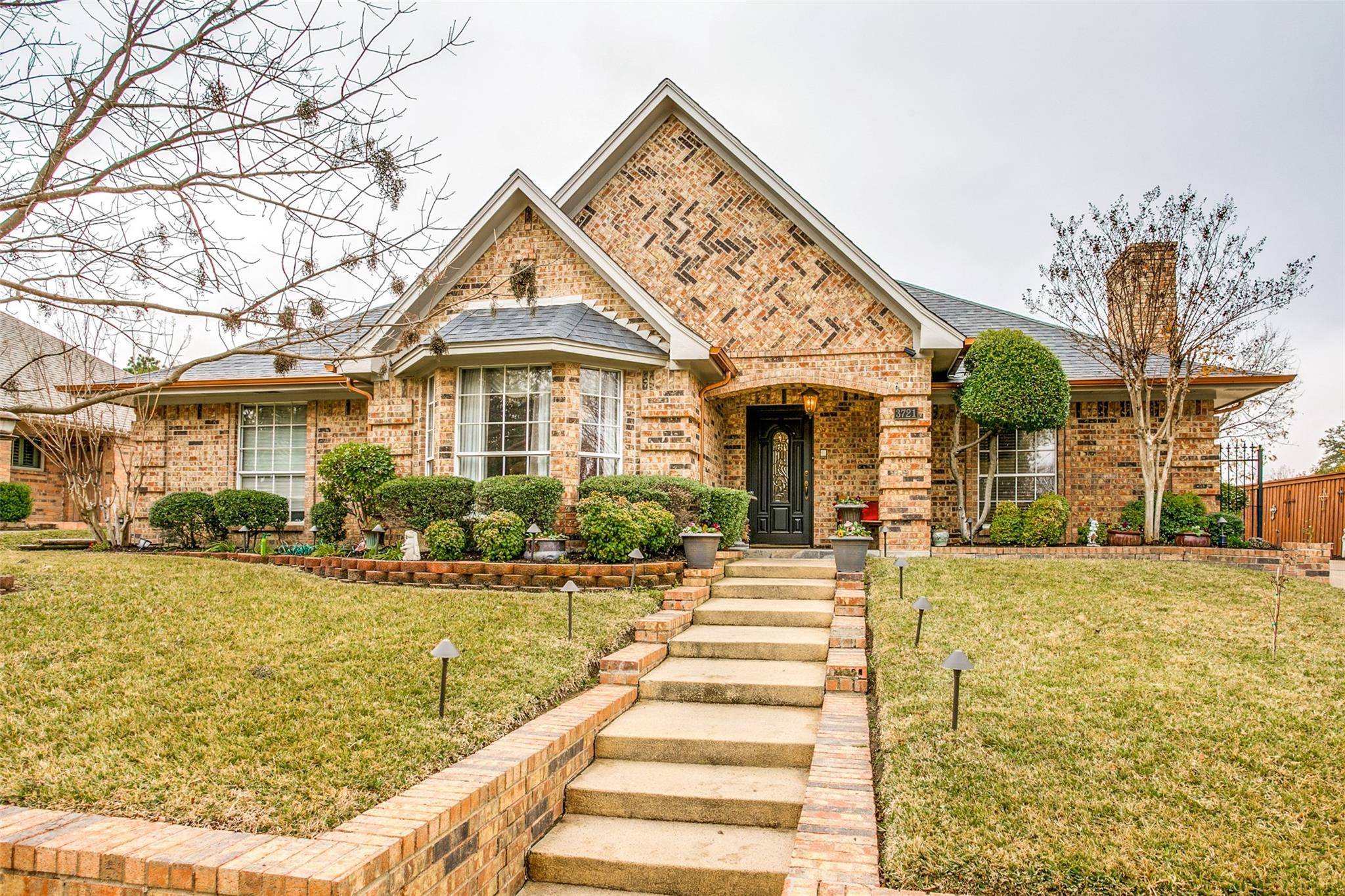 Bedford, TX 76021,3721 Oak Cove Lane