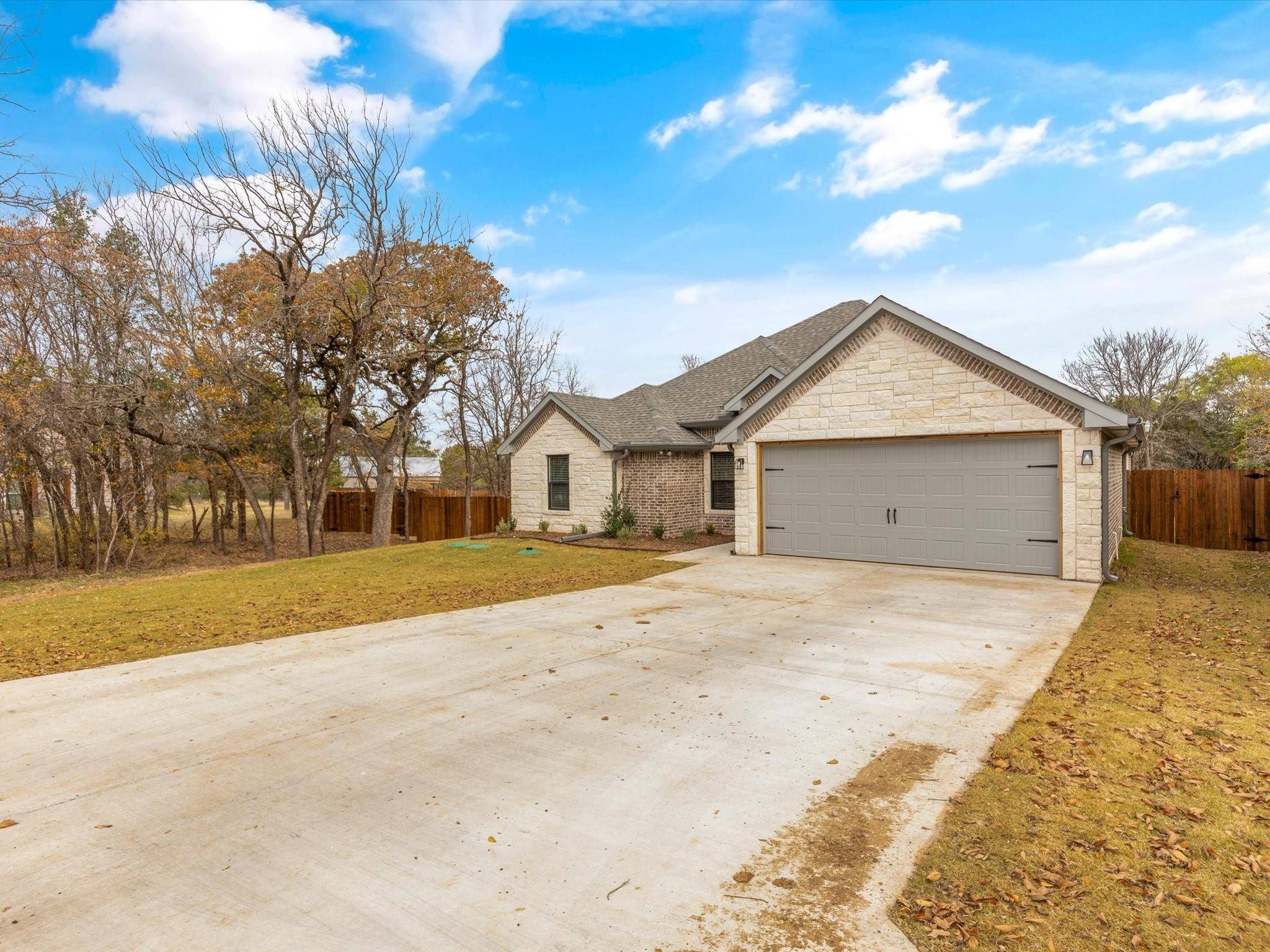 Granbury, TX 76049,300 Yucca Court