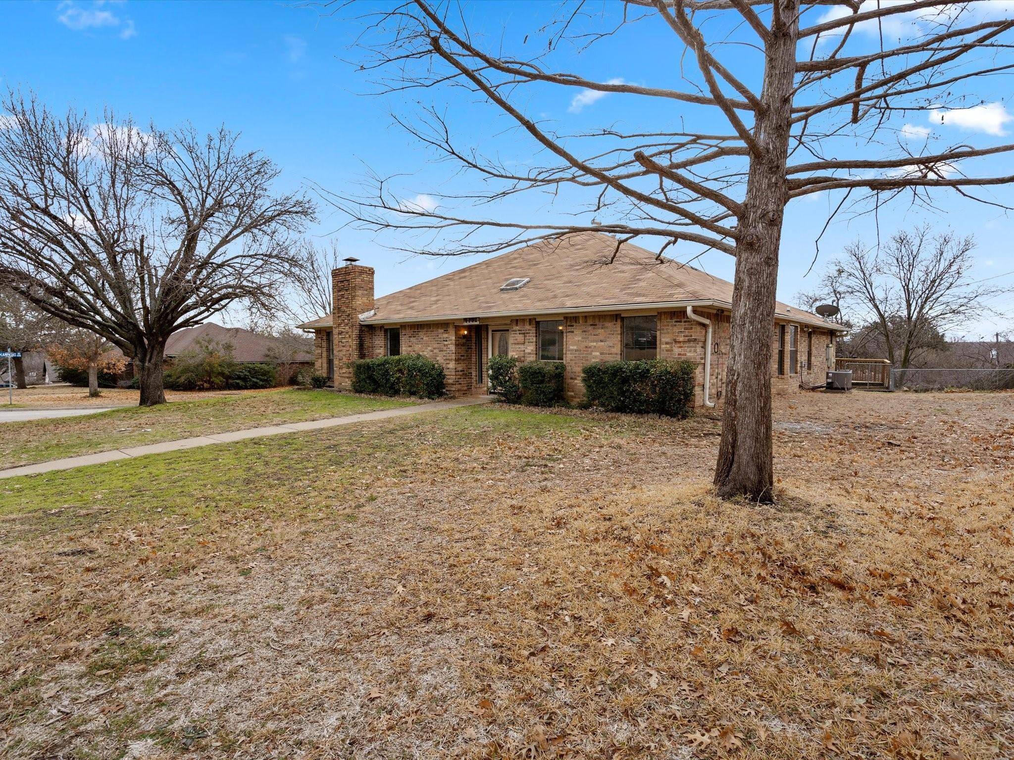 Benbrook, TX 76126,1132 Trinity Drive