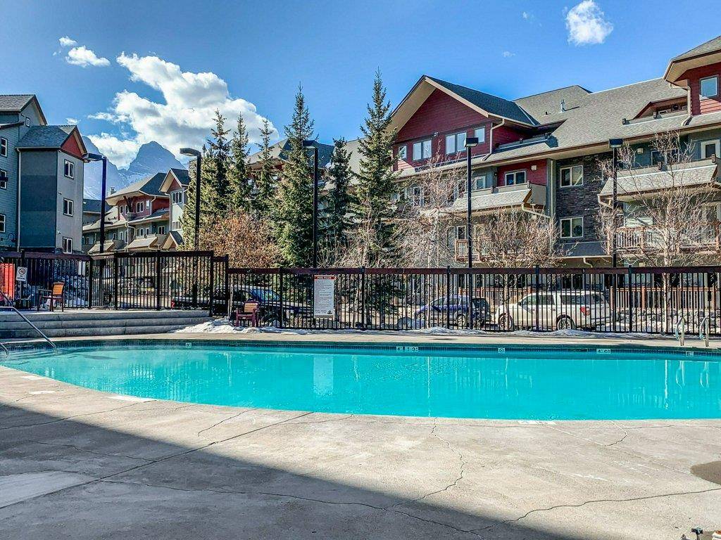 Canmore, AB T1W3J2,107 Montane RD #321