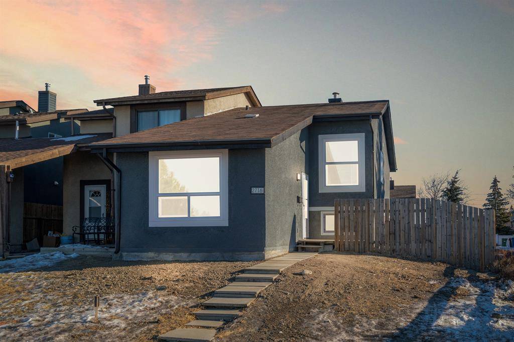 Calgary, AB T1Y 4M9,2716 66 ST NE