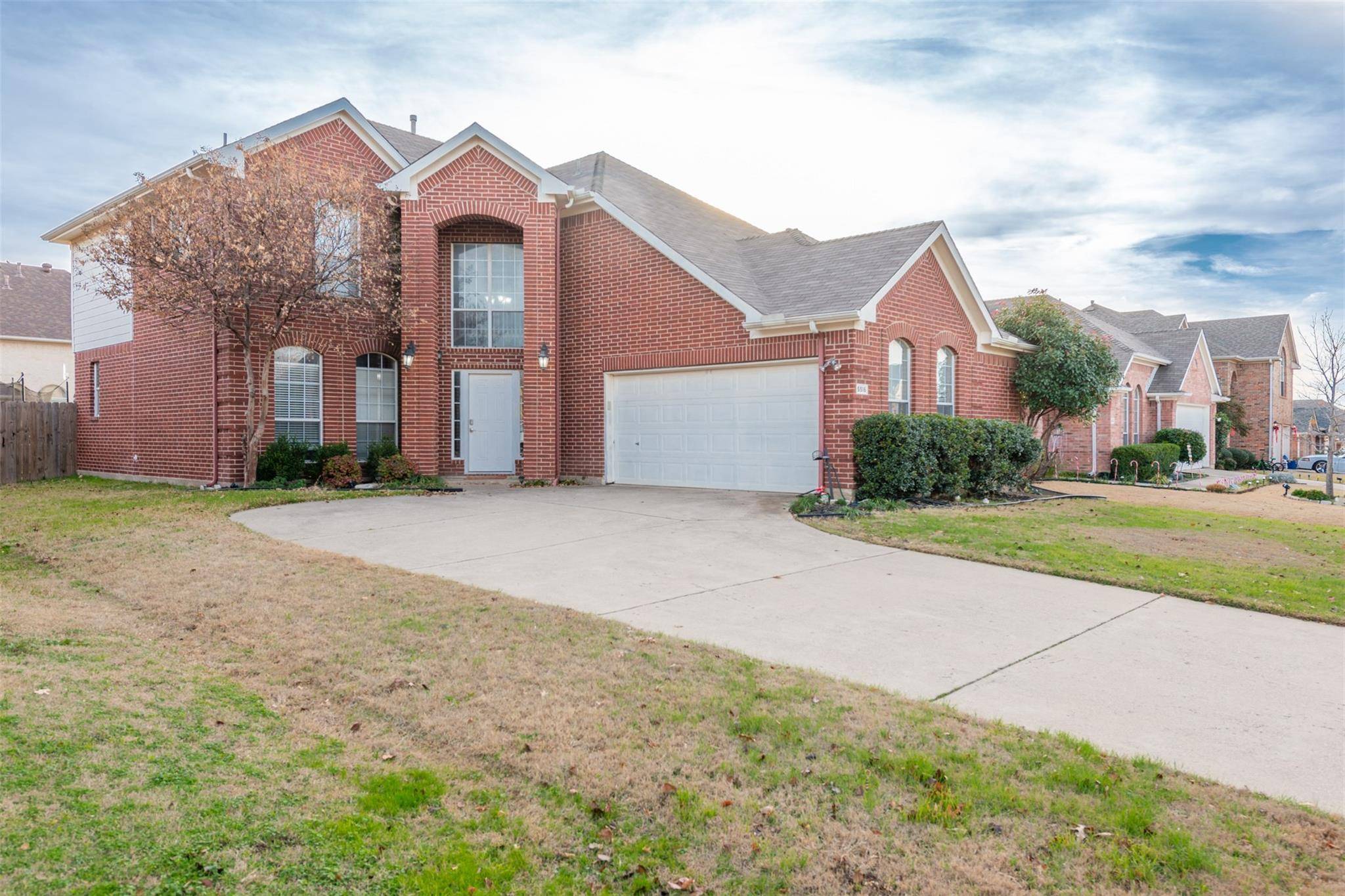 Fort Worth, TX 76137,5516 Lawnsberry Drive