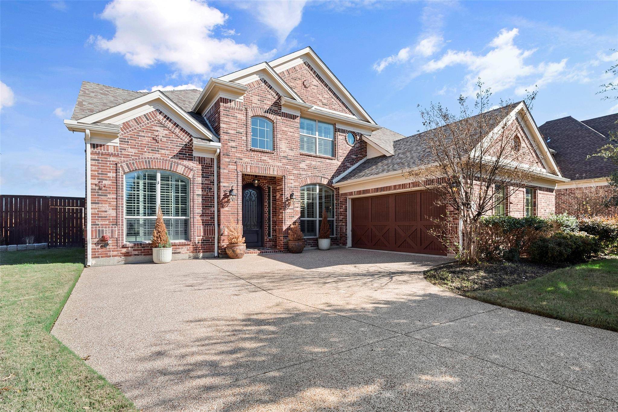 Mansfield, TX 76063,711 Waterlane Drive