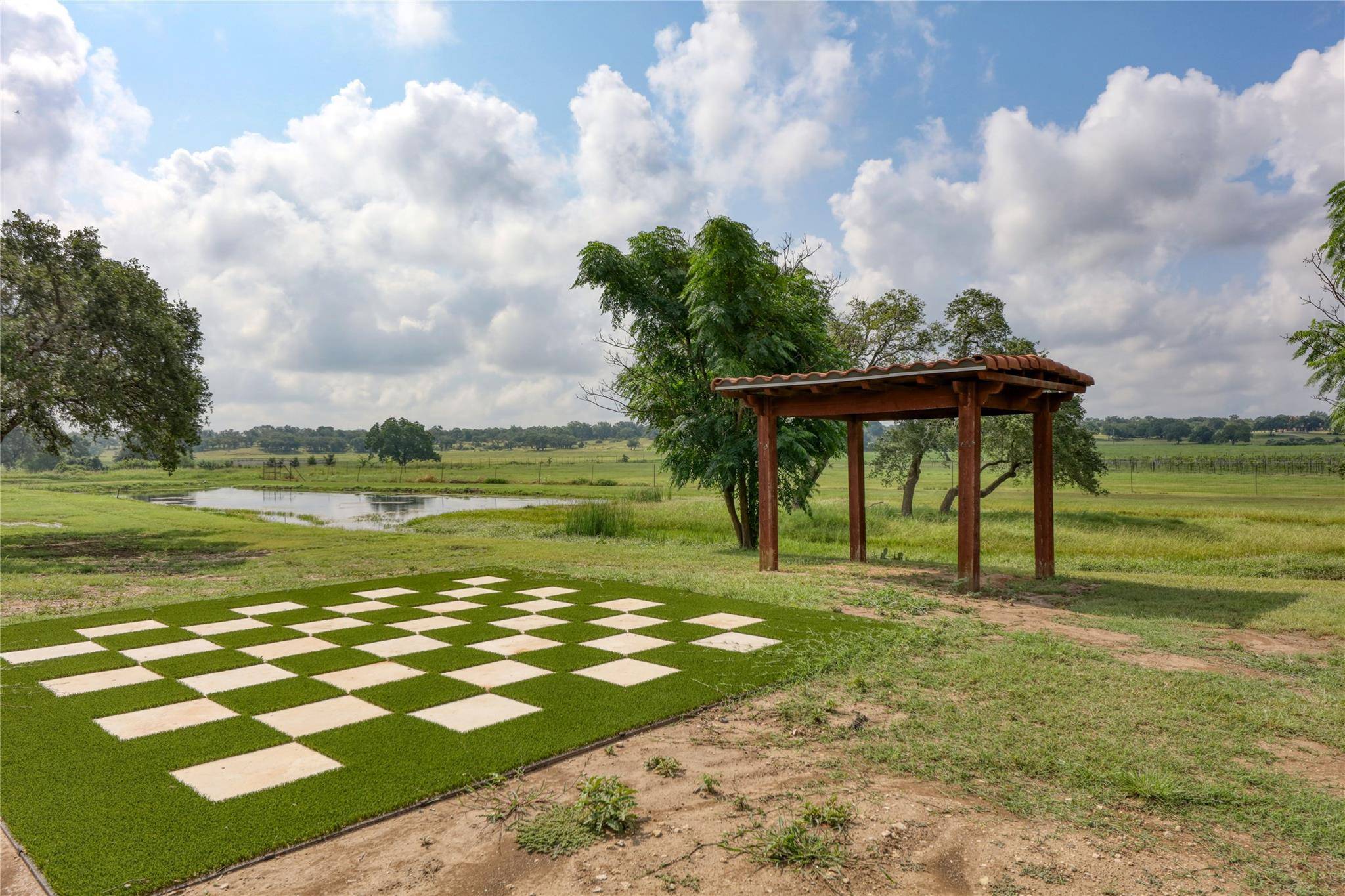 404 Strada Luca, Florence, TX 76527