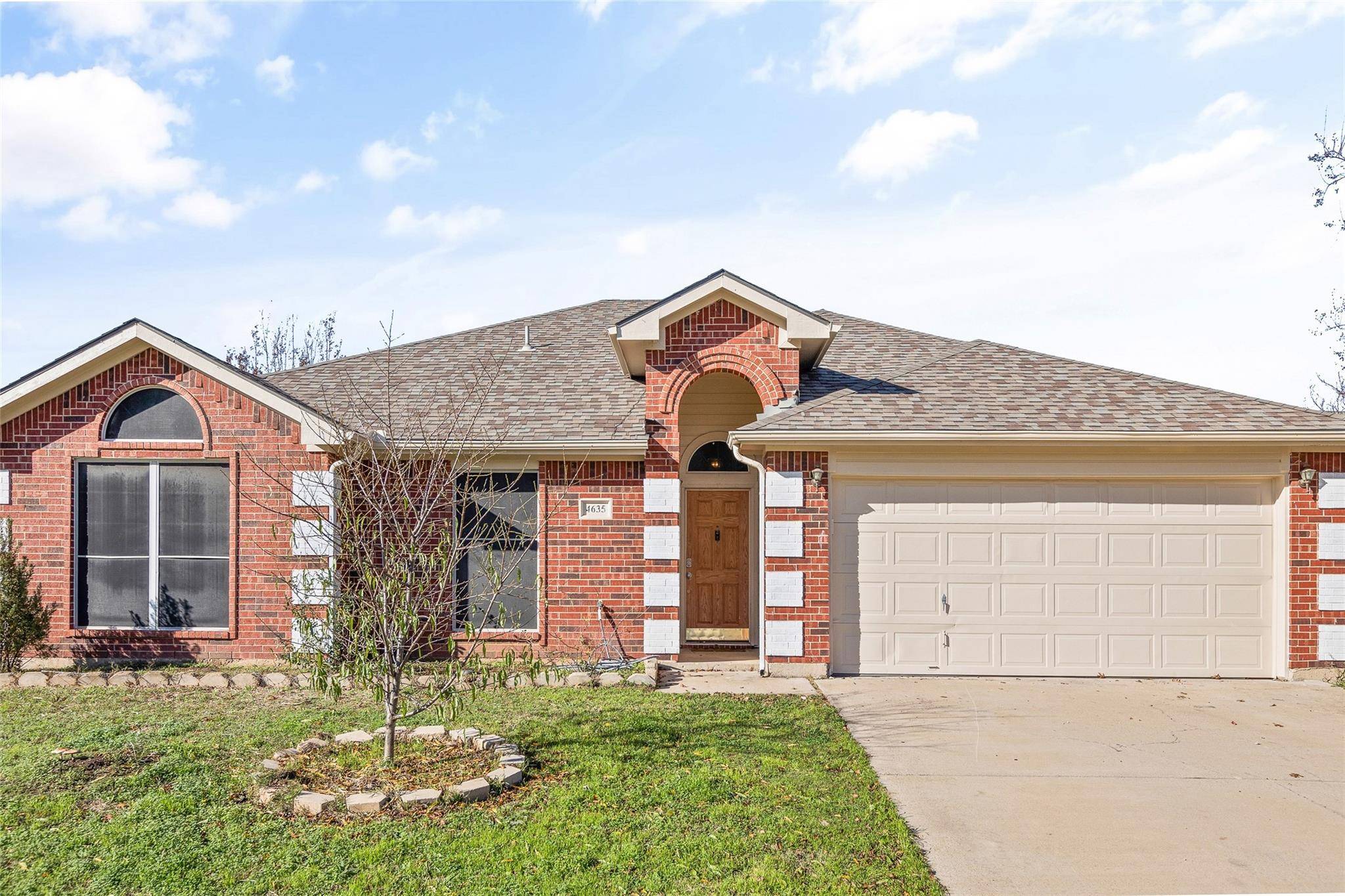 Grand Prairie, TX 75052,4635 Yellowleaf Drive