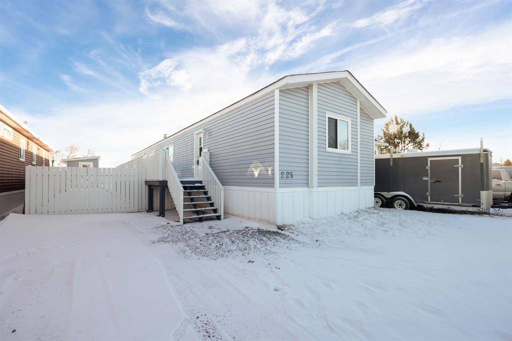 Fort Mcmurray, AB T9H 3Y1,225 Grenoble CRES