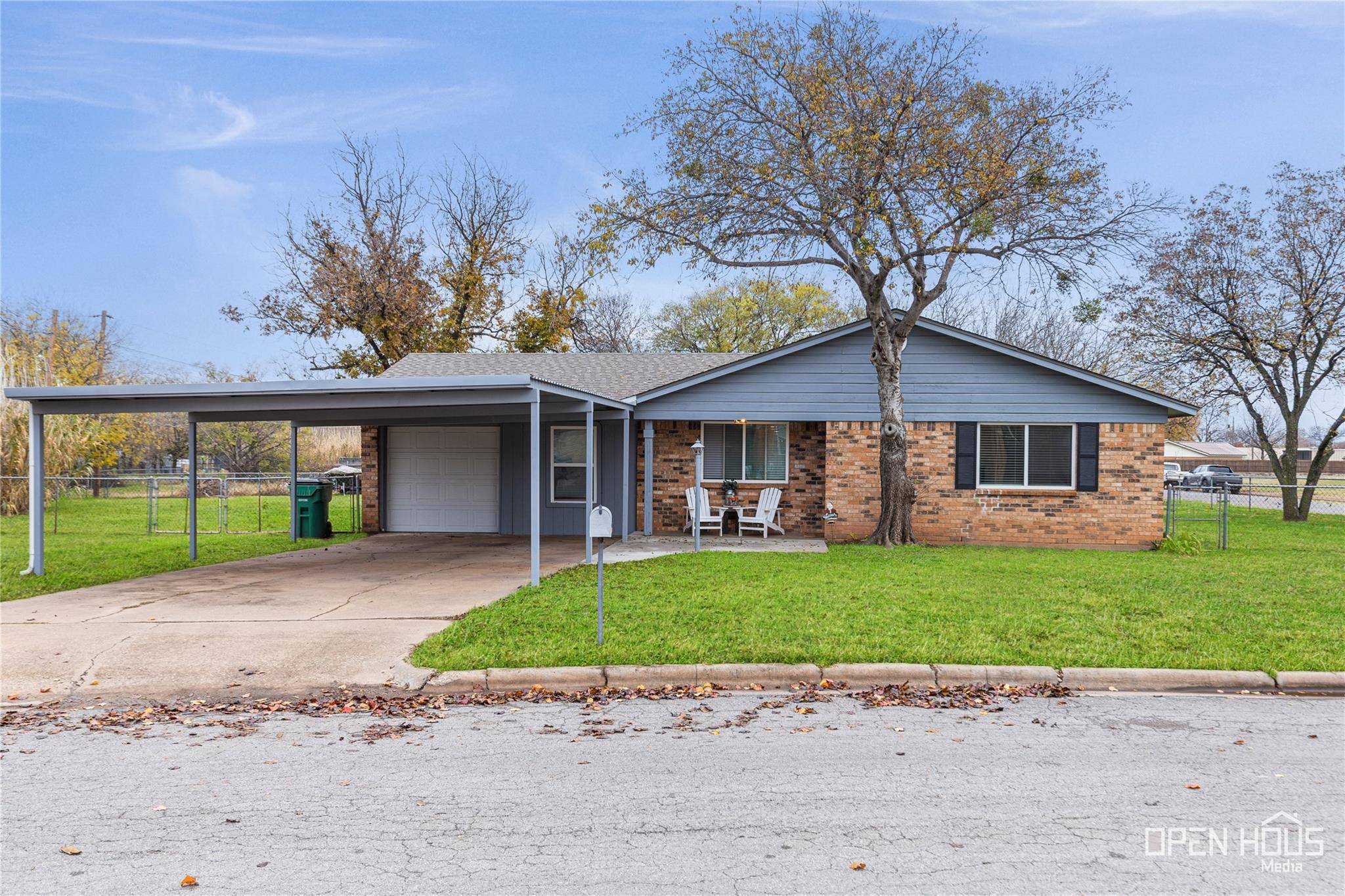 Iowa Park, TX 76367,301 Kathleen