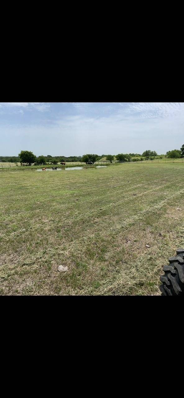 Ponder, TX 76259,19325 North County Line Road