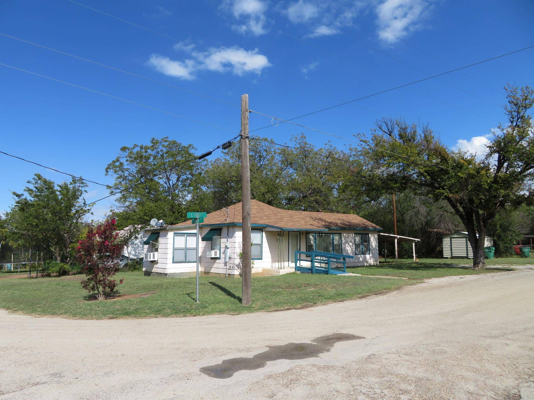 Coleman, TX 76834,601 E 1st Street