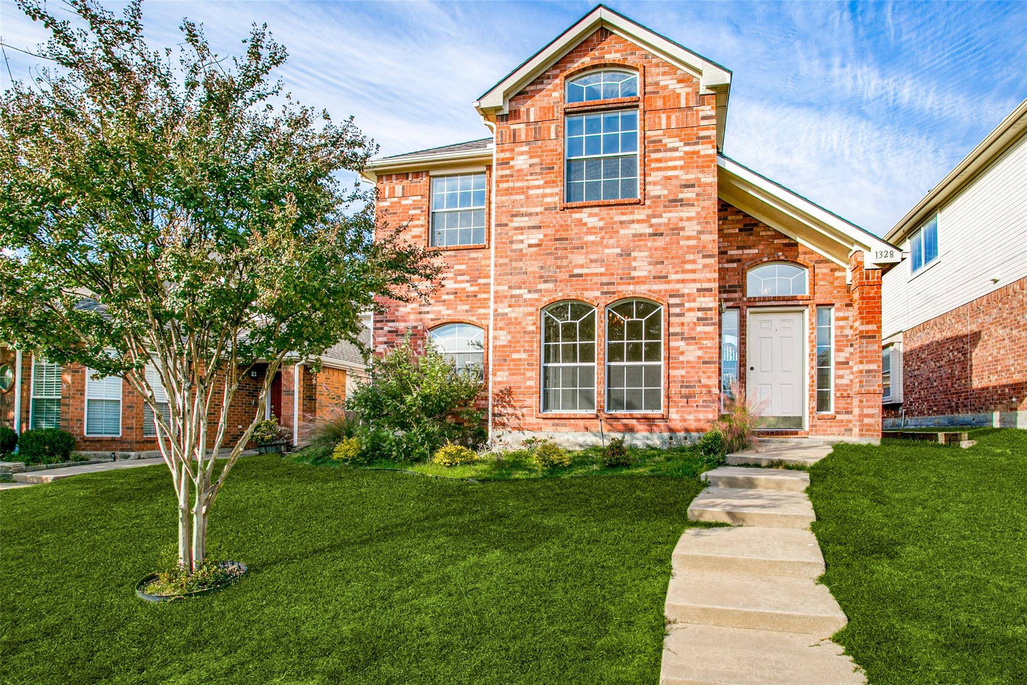 Carrollton, TX 75007,1328 Mae Drive