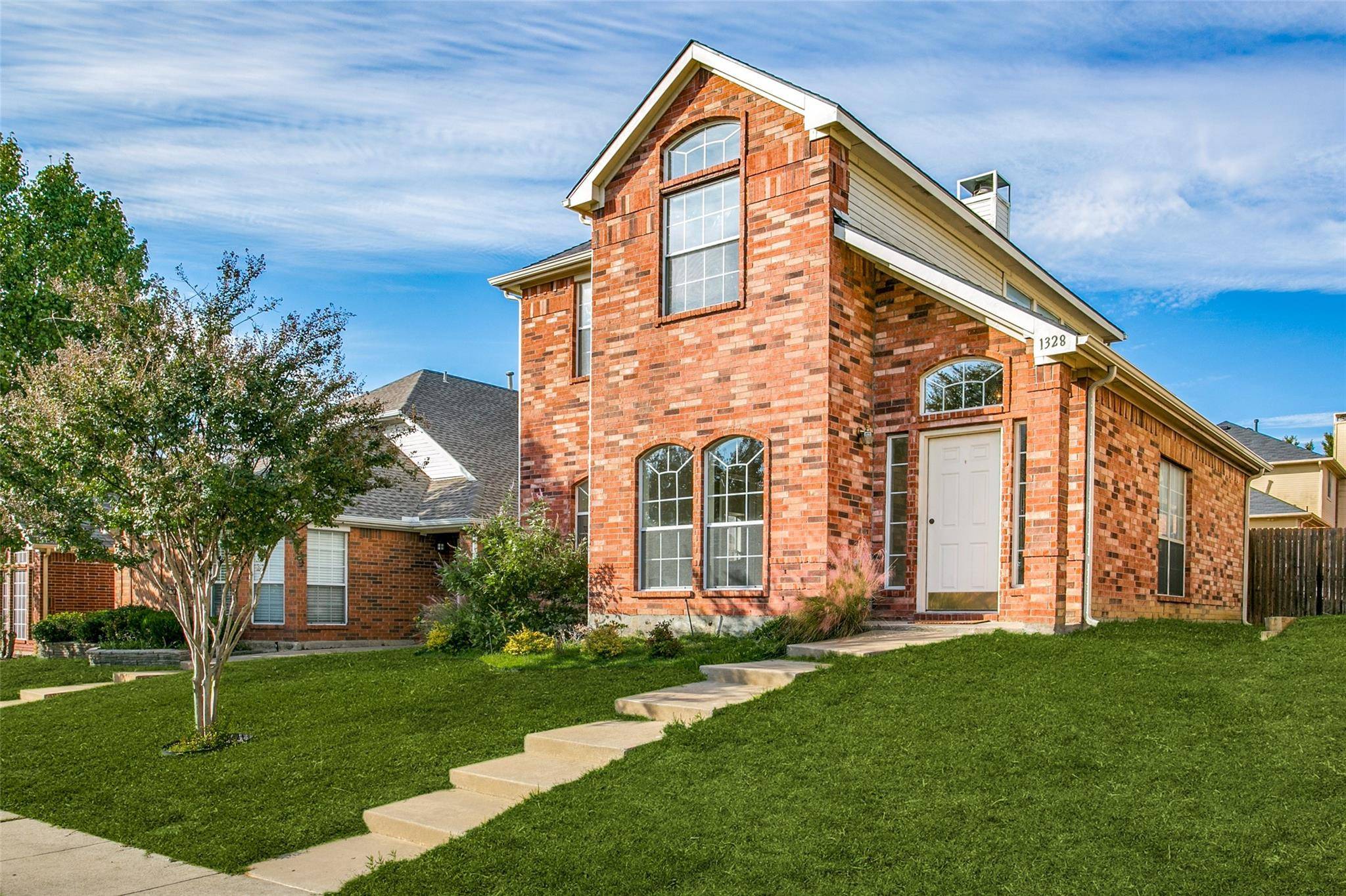 Carrollton, TX 75007,1328 Mae Drive