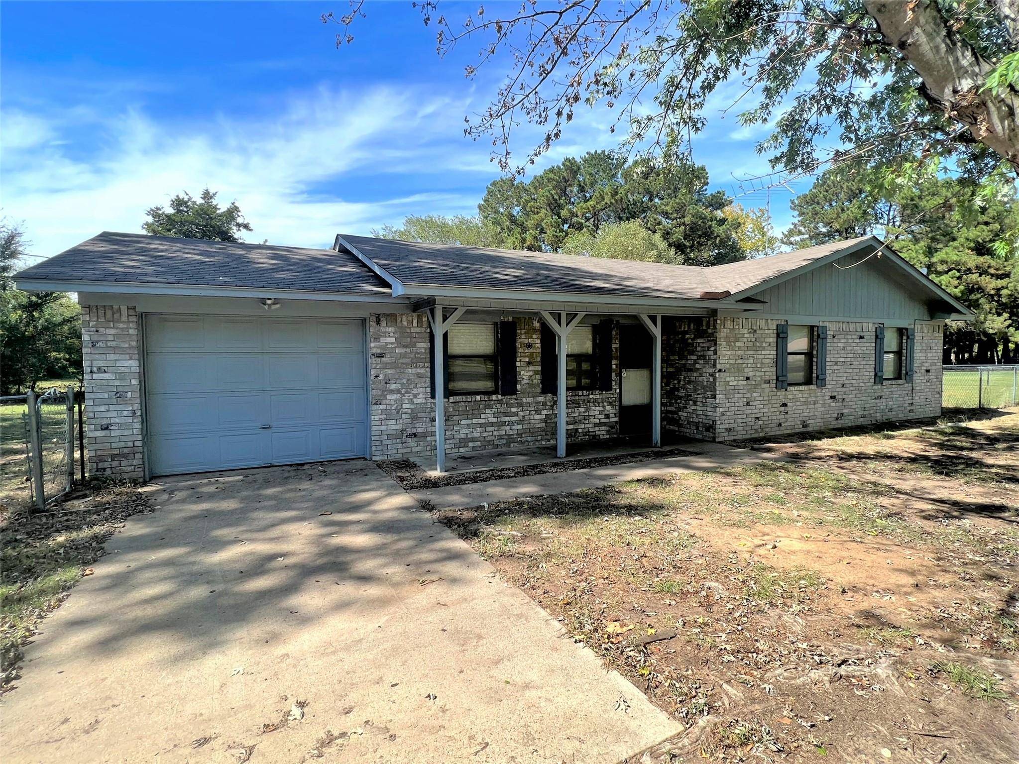 Murchison, TX 75778,8296 County Road 3823