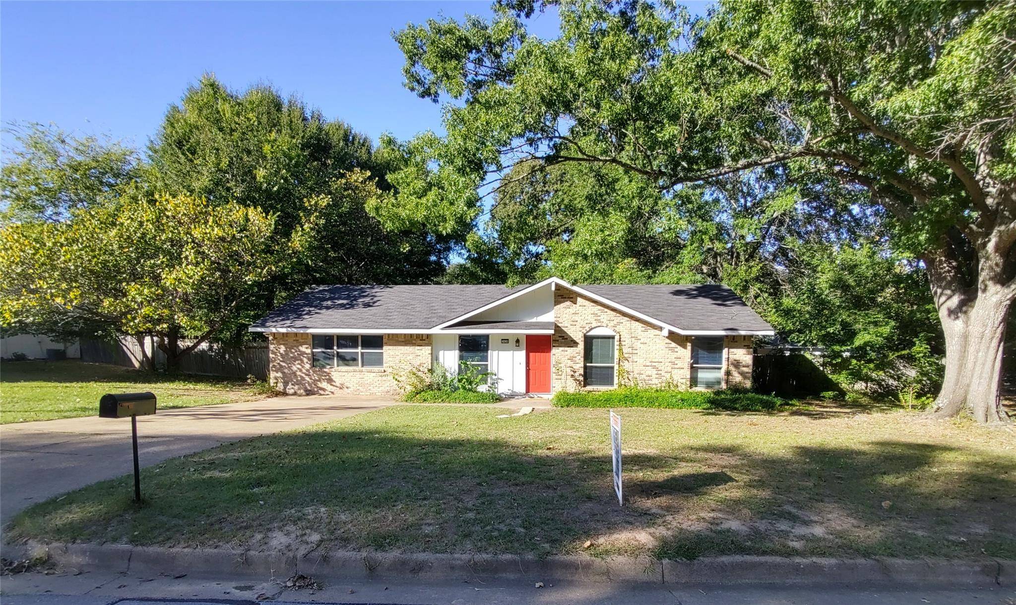 Tyler, TX 75701,2420 Smuts Drive