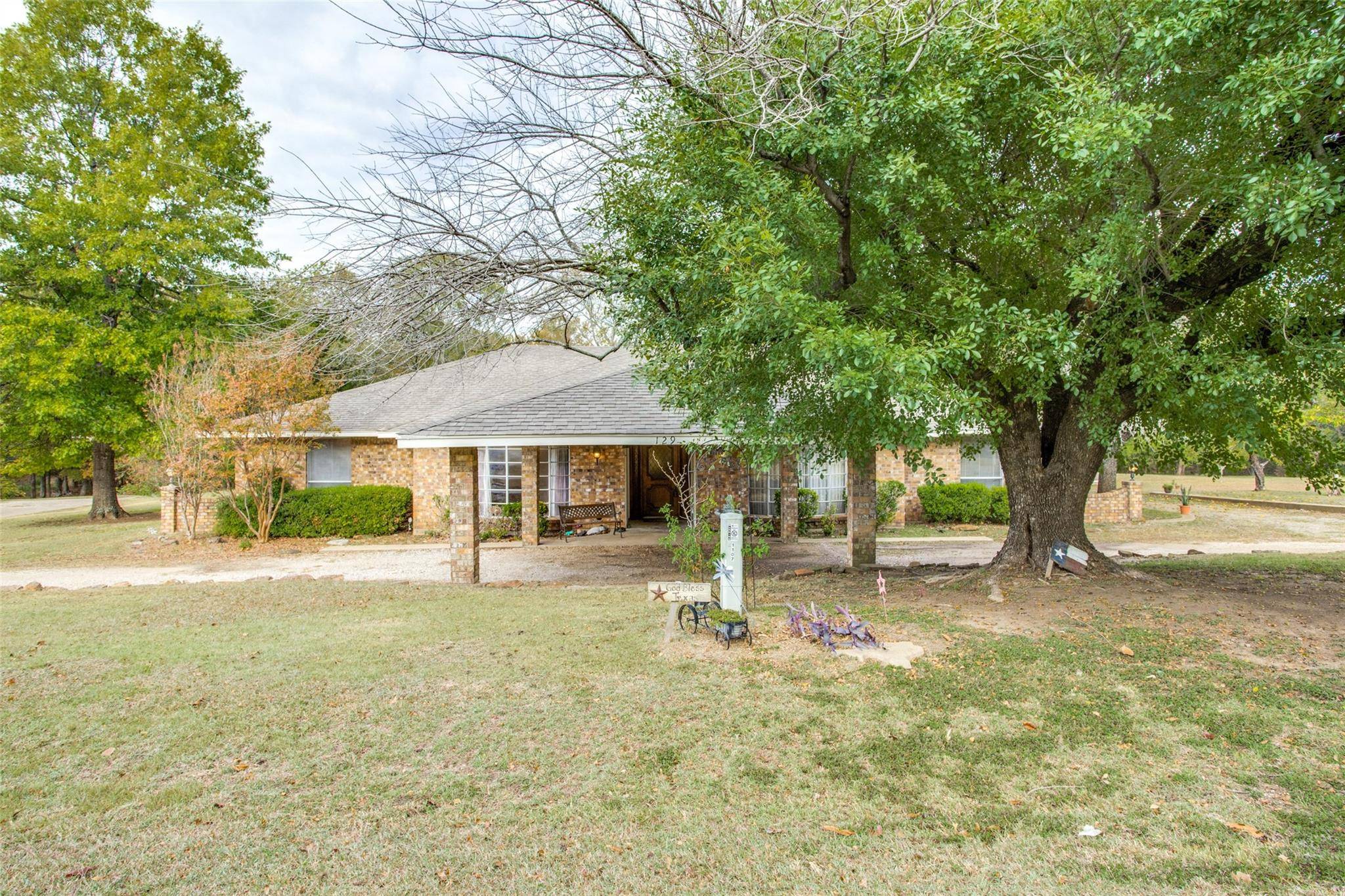 Red Oak, TX 75154,129 Creekview Drive W