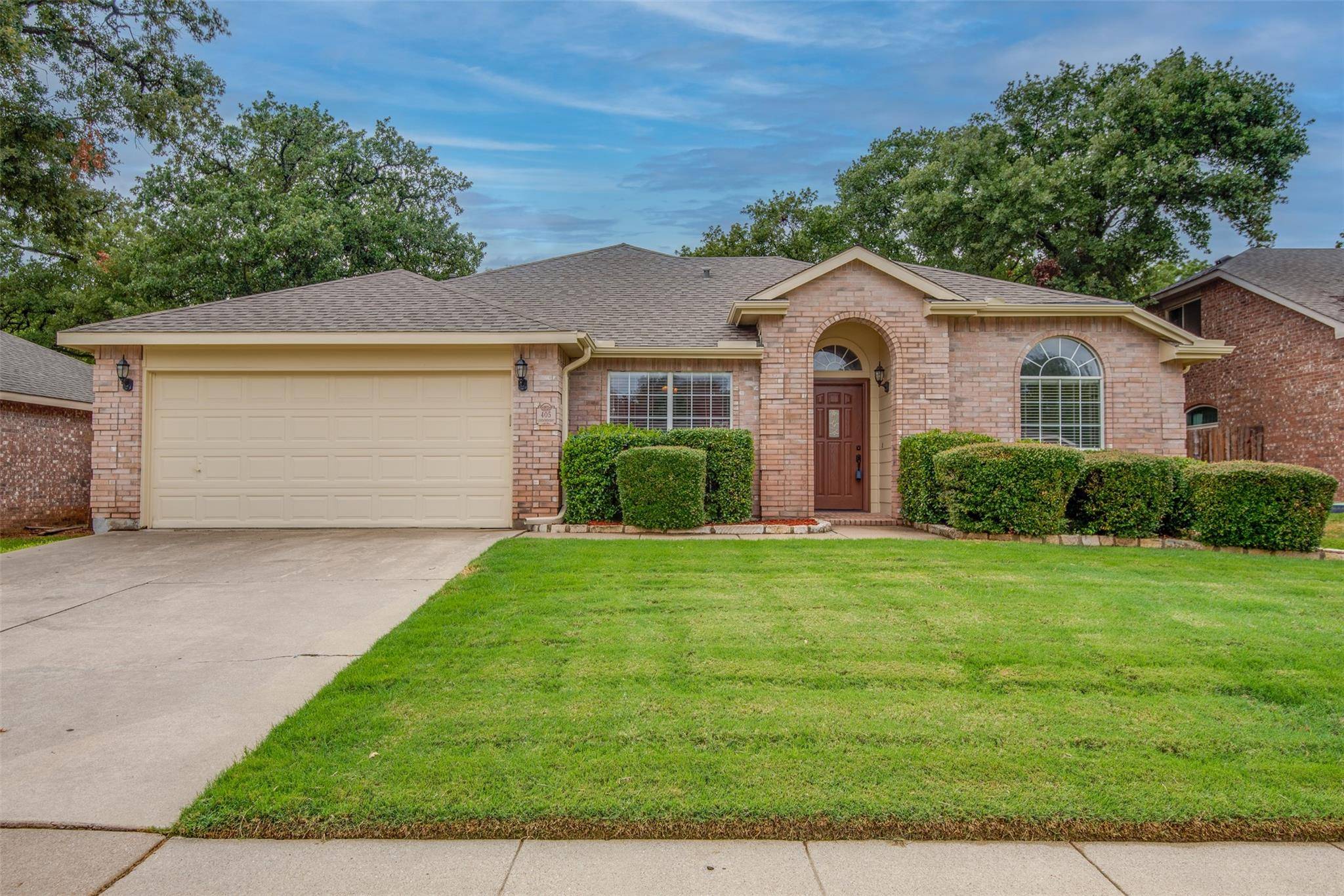 Mansfield, TX 76063,405 Londonderry Lane