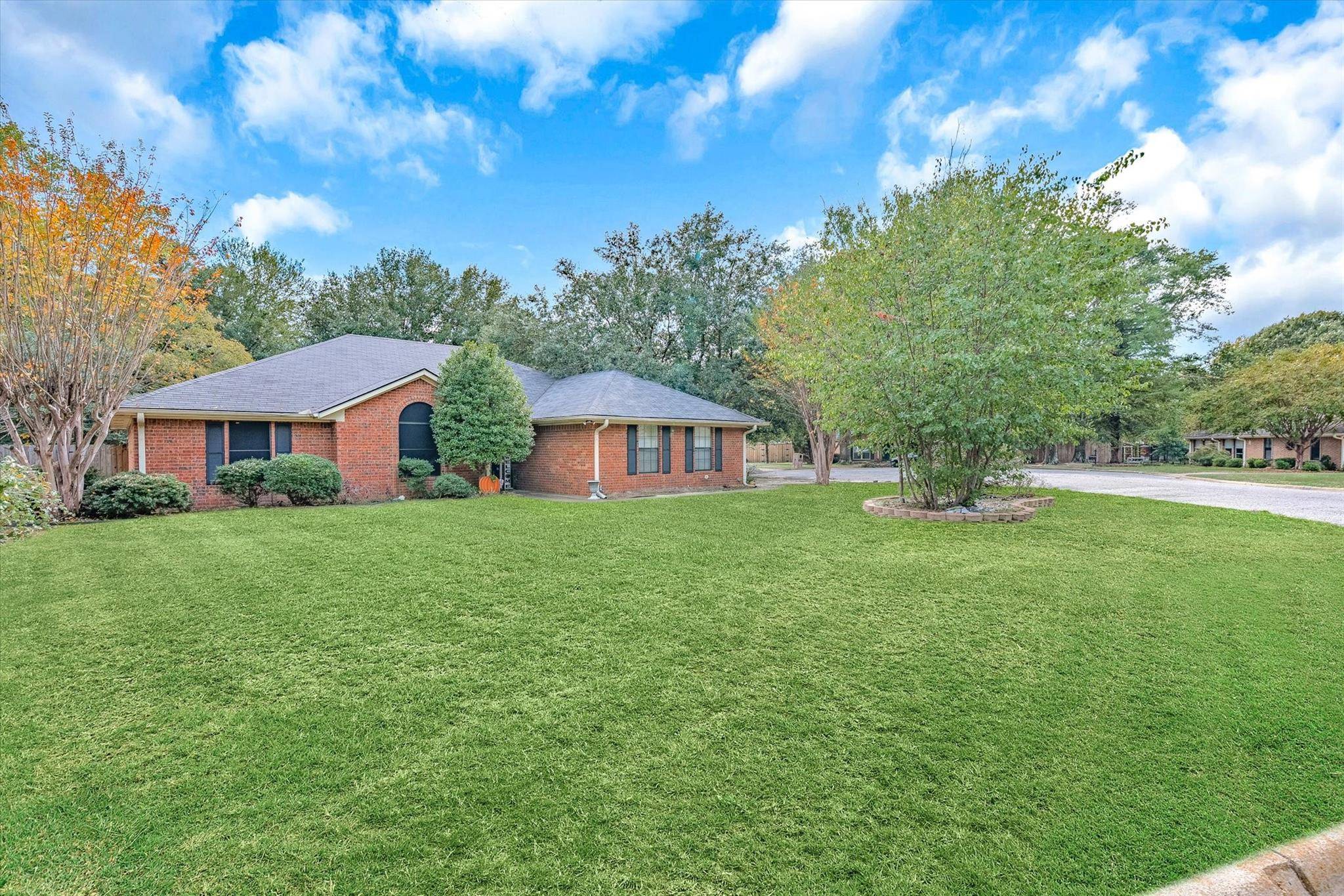 Athens, TX 75751,133 Penny Lane