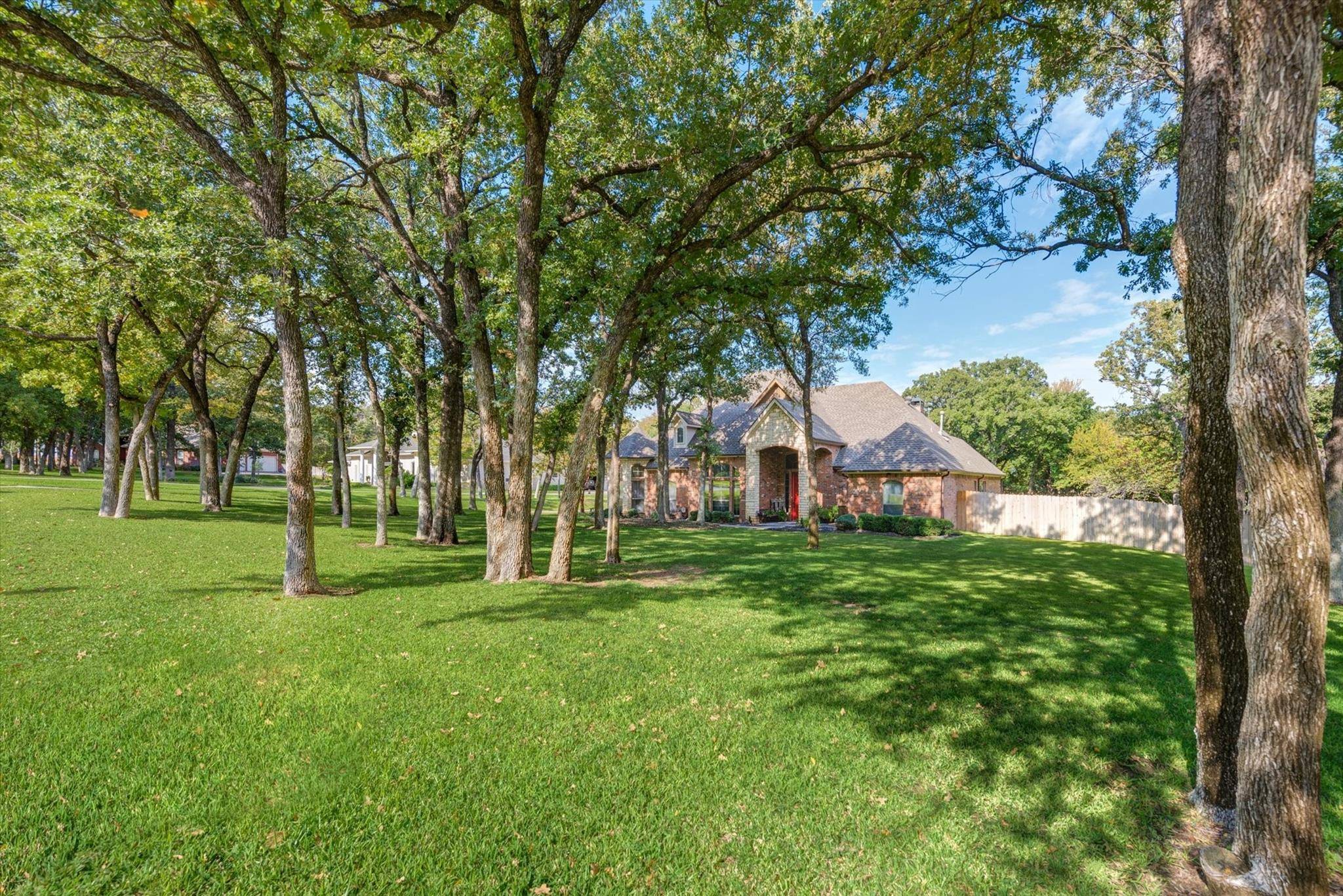 Azle, TX 76020,117 Westlake Woods Drive