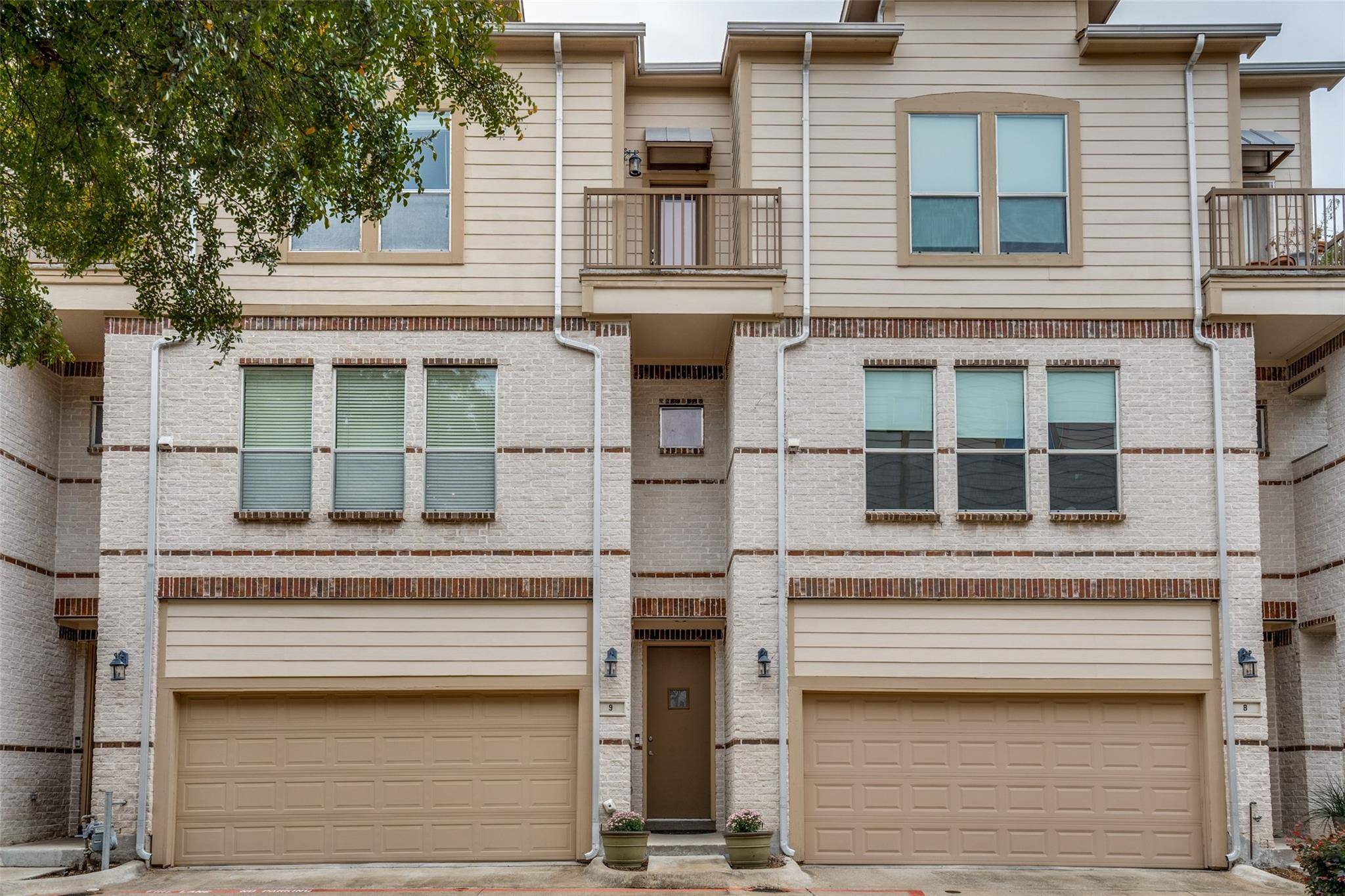 Dallas, TX 75219,4830 Cedar Springs Road #9