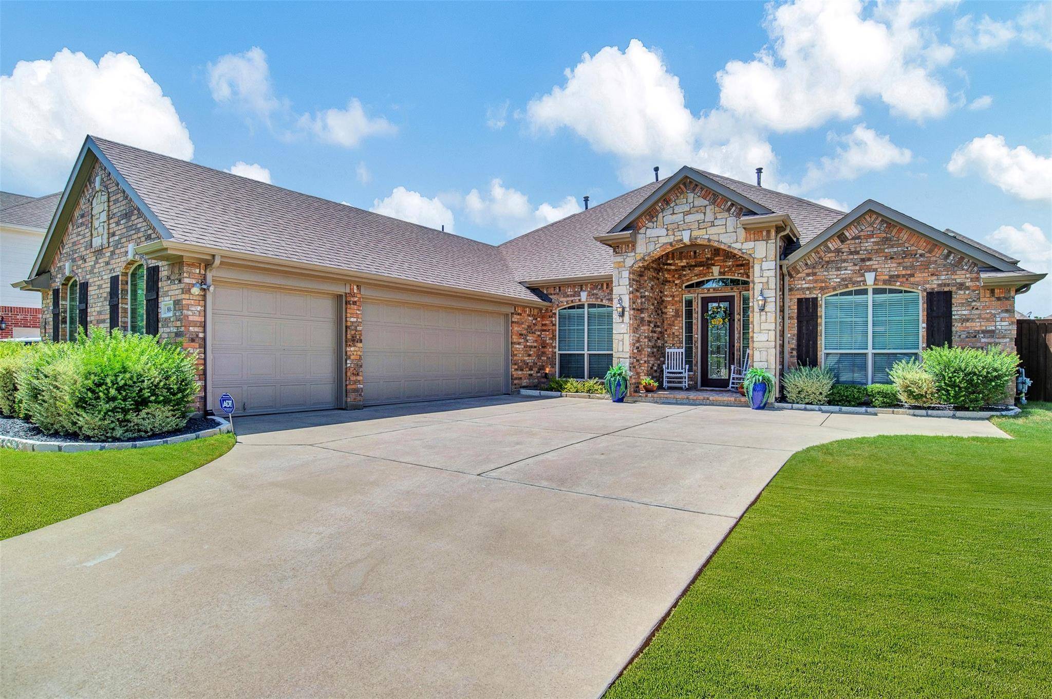 Forney, TX 75126,804 Wren Court