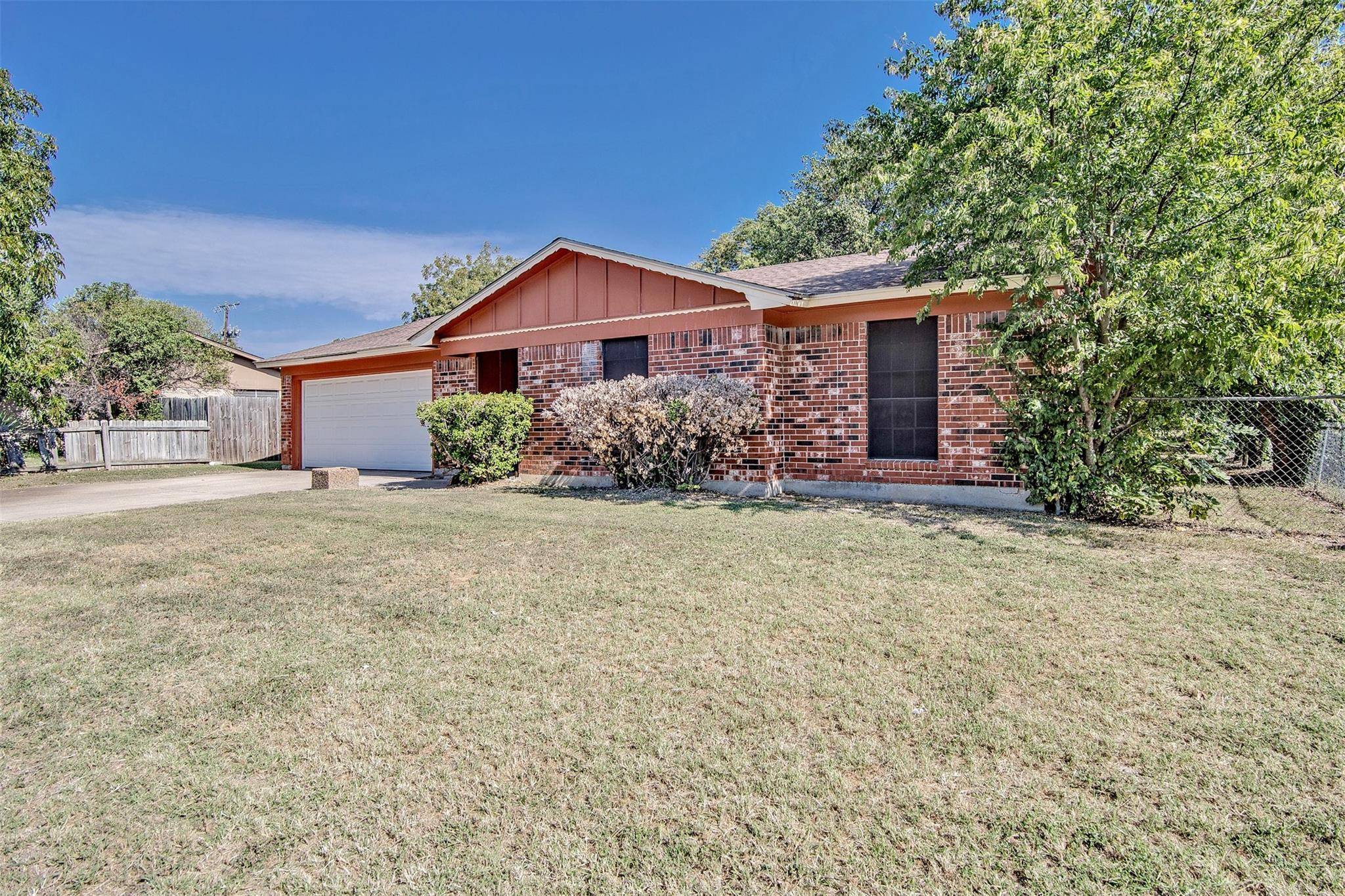 Burleson, TX 76028,620 Sandra Lane