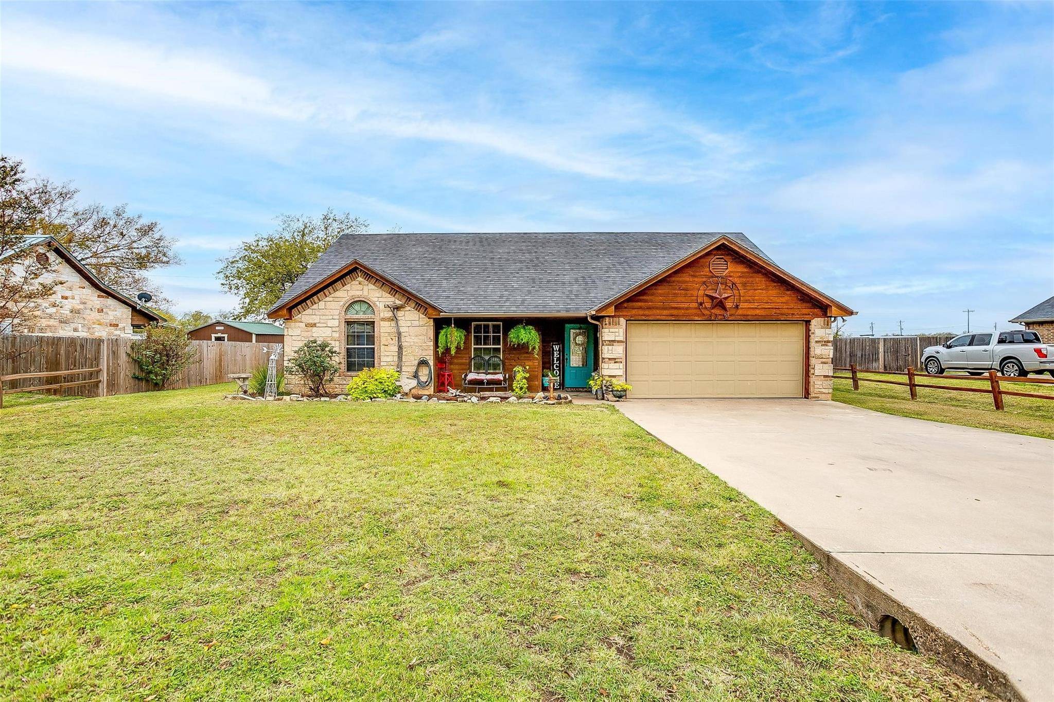 Rio Vista, TX 76093,807 El Campo Drive