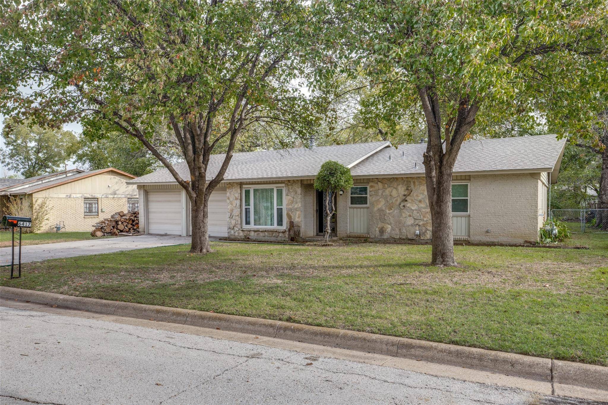 Forest Hill, TX 76119,6417 Regal Road