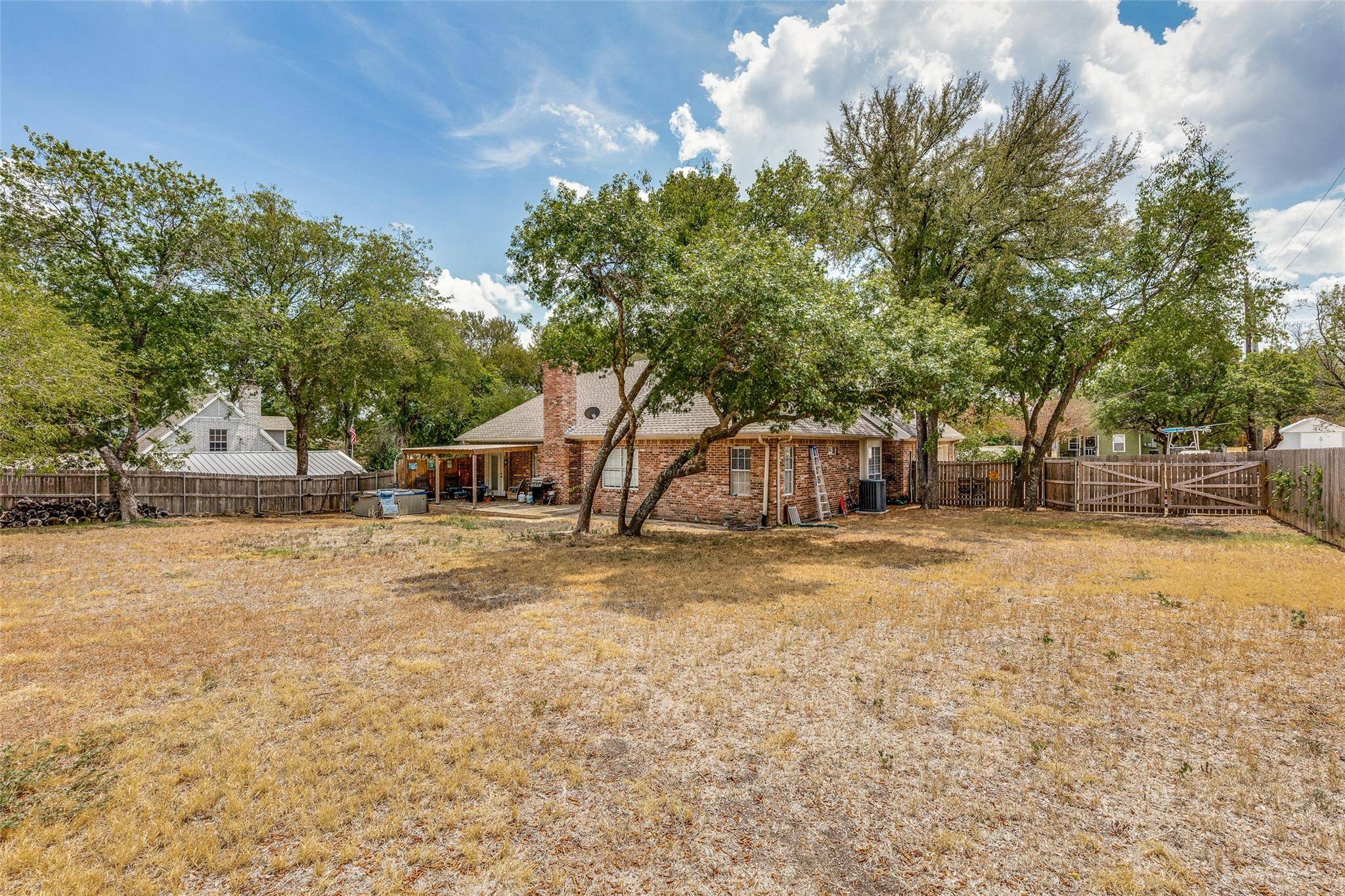 Weatherford, TX 76086,718 W Couts Street