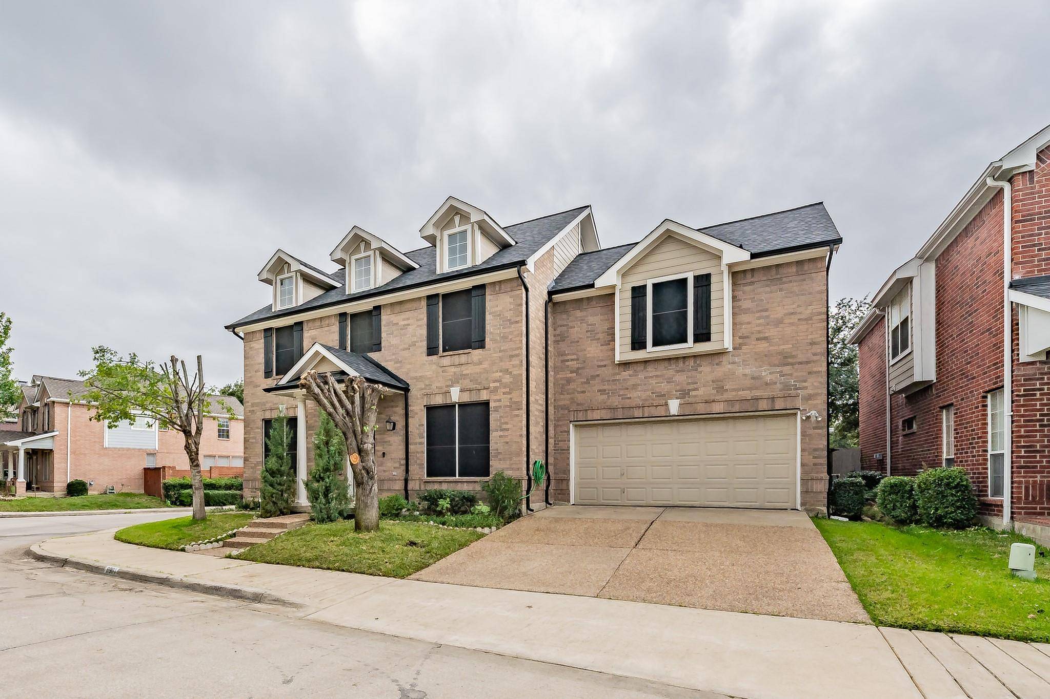 Irving, TX 75063,8901 Crescent Court