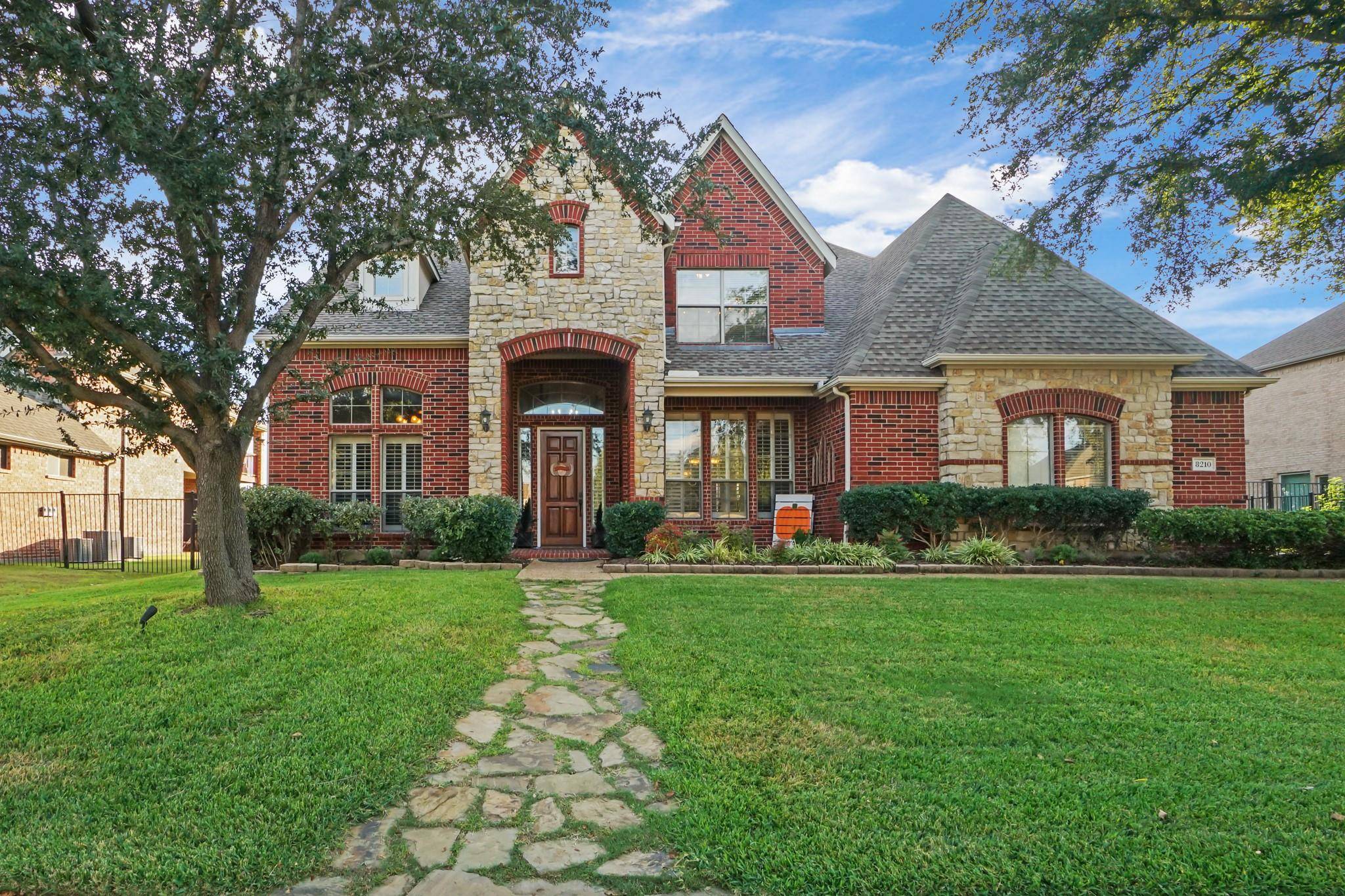 Rowlett, TX 75089,8210 Cherry Hills Lane