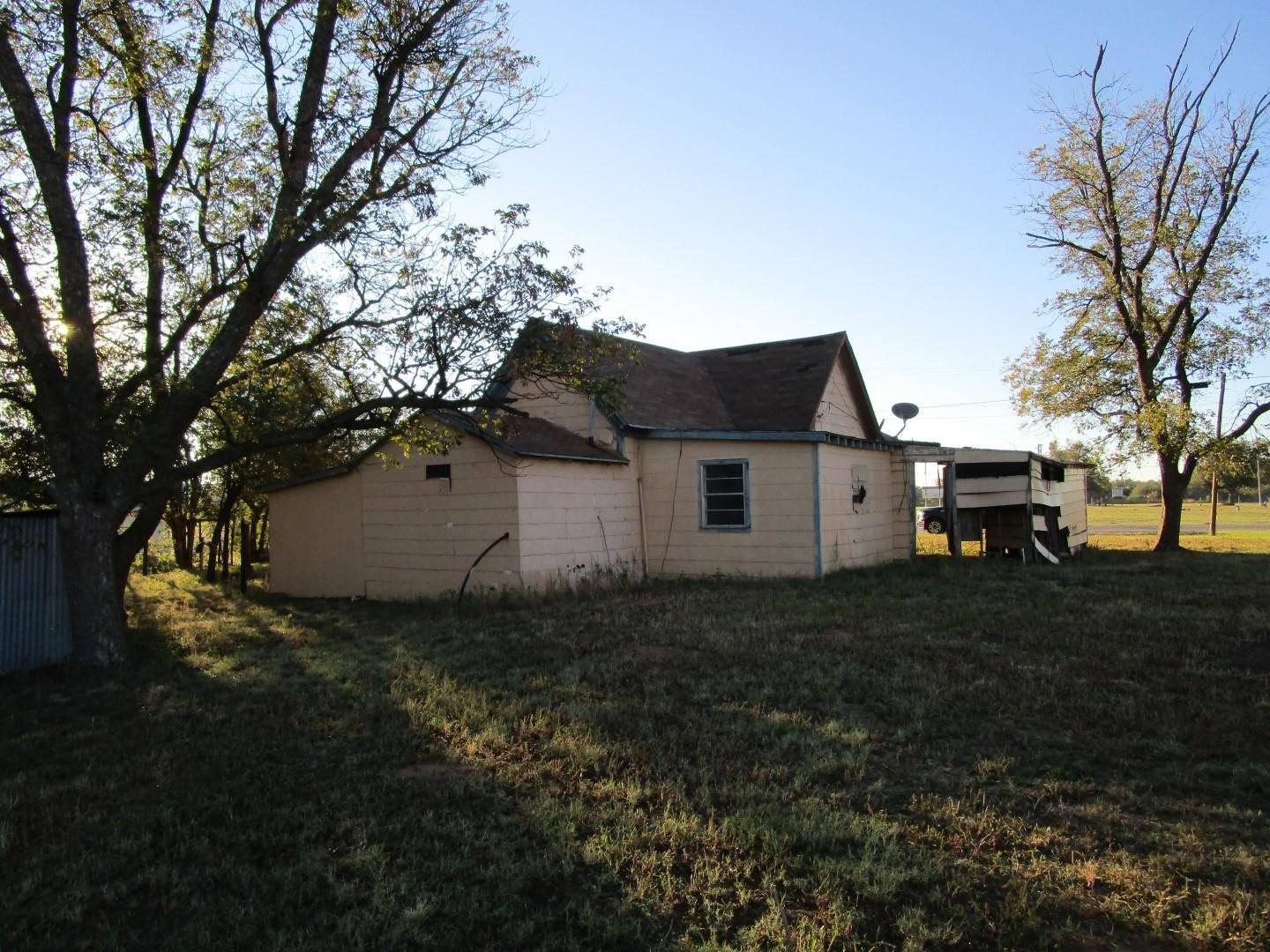 O'brien, TX 79539,702 9th Street