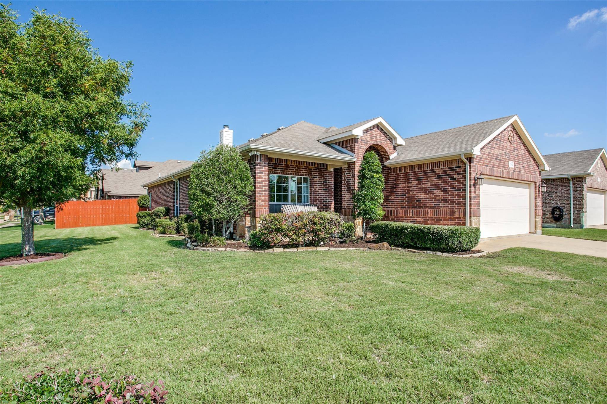 Burleson, TX 76028,840 Misty Oak Trail