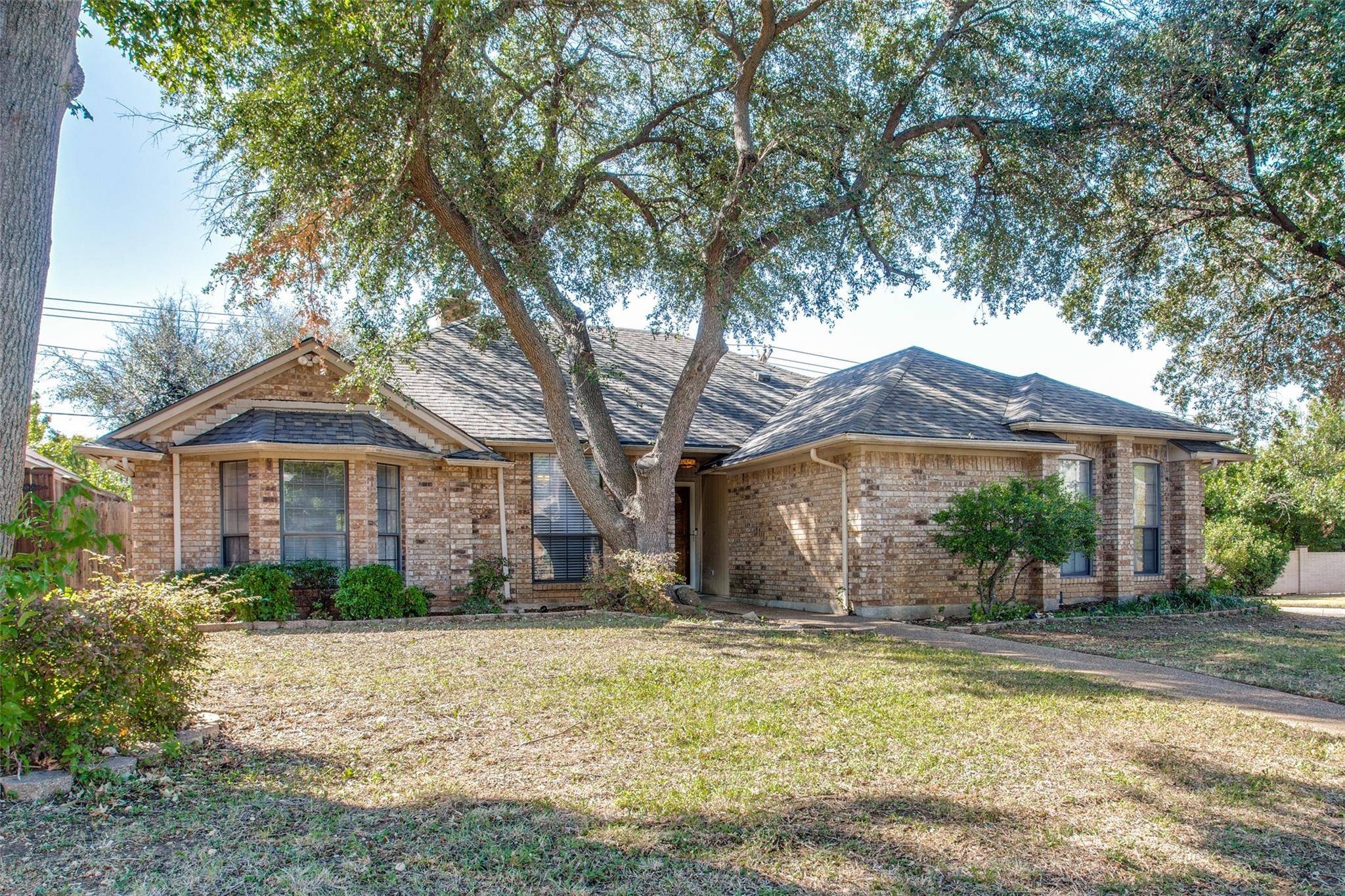 Fort Worth, TX 76133,7885 Mahonia Drive