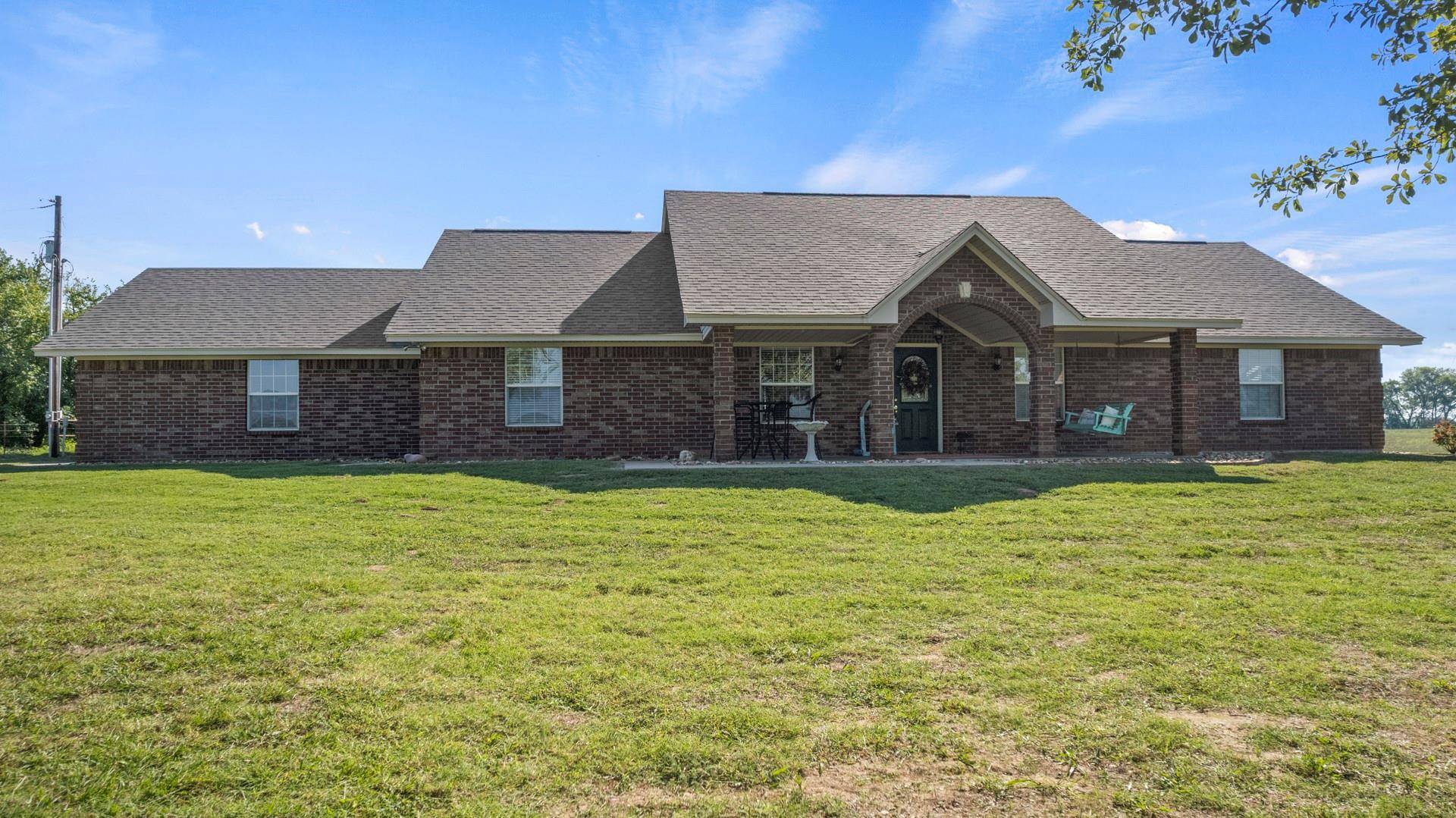 Mount Vernon, TX 75457,511 CR 3010