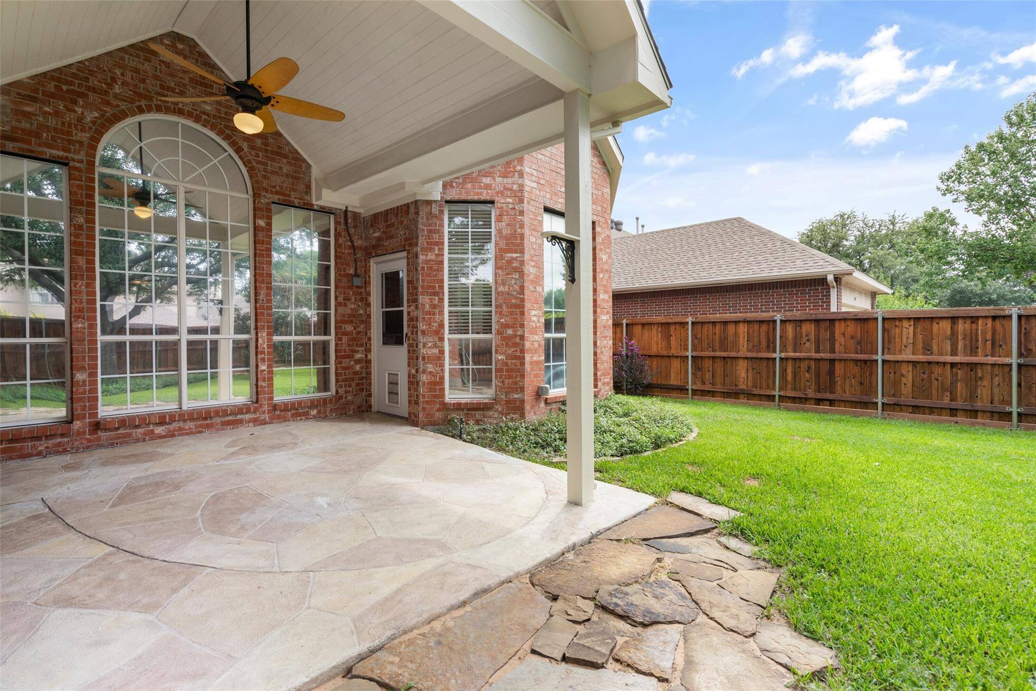 Allen, TX 75013,1337 Comanche Drive